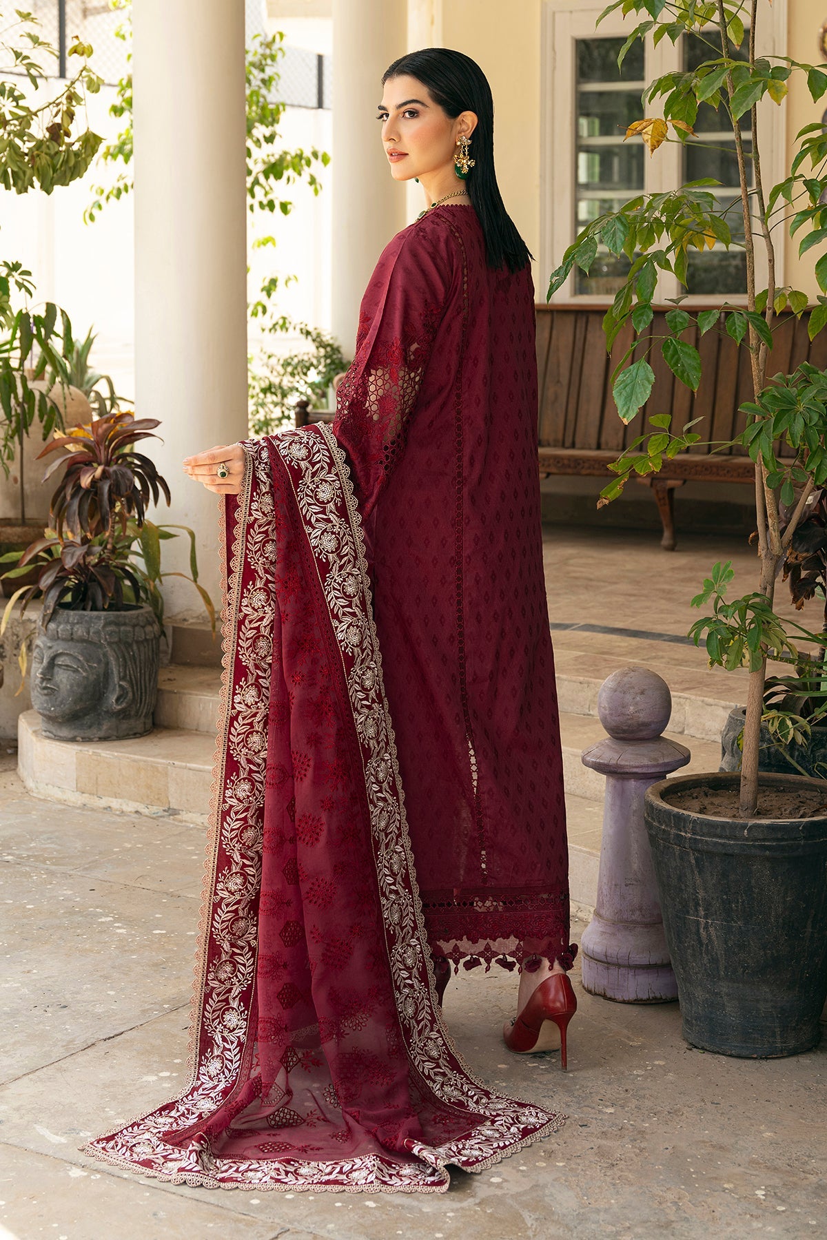 Baroque - EMBROIDERED SELF JACQUARD LAWN  SL11-D05