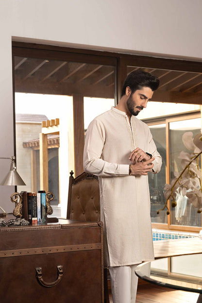 Nishat Linen - 2 Piece - Embroidered Naqsh Suit With Gift Box - 42219277
