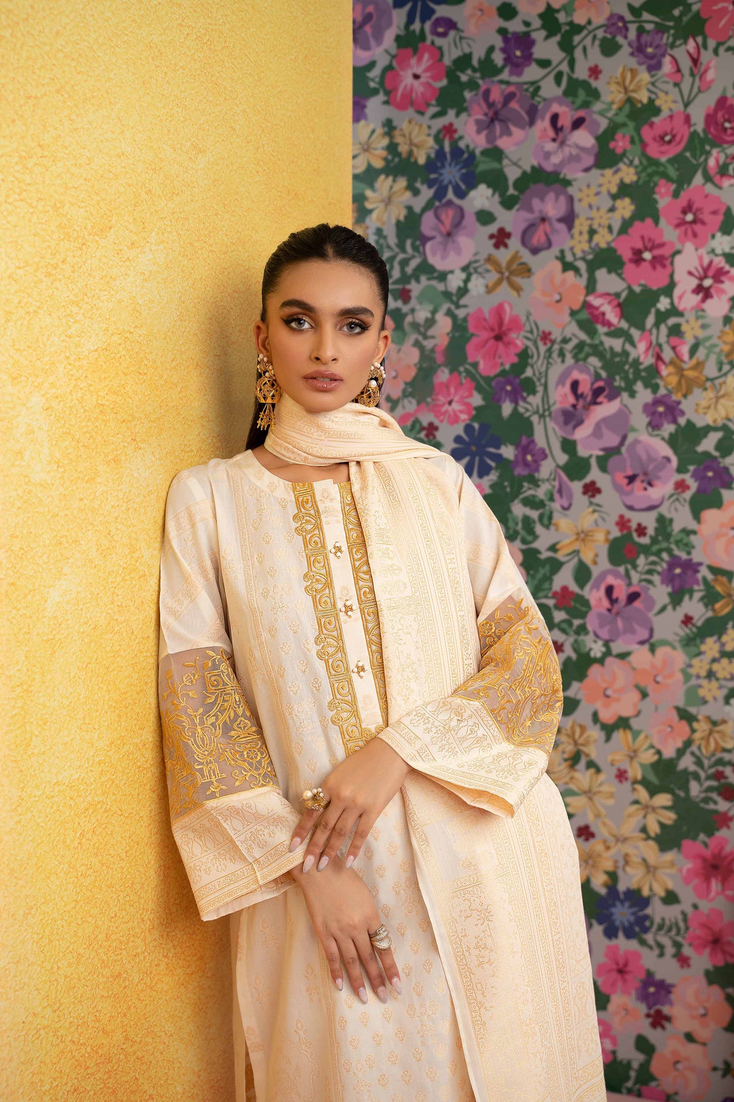 Nishat Linen - 3 Piece - Embroidered Jacquard Suit - 42301771