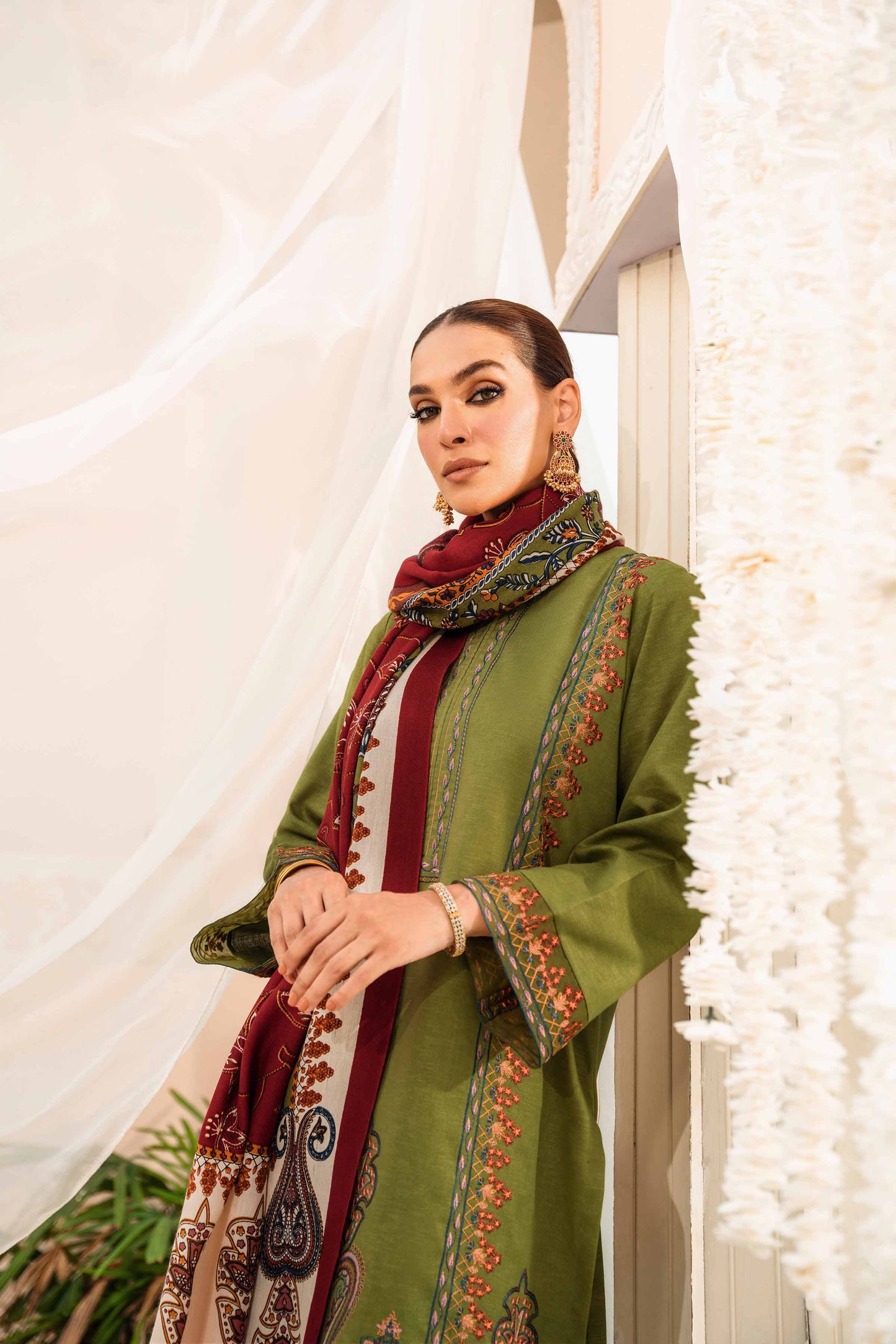 Nishat Linen - 3 Piece - Embroidered Suit - 42303009