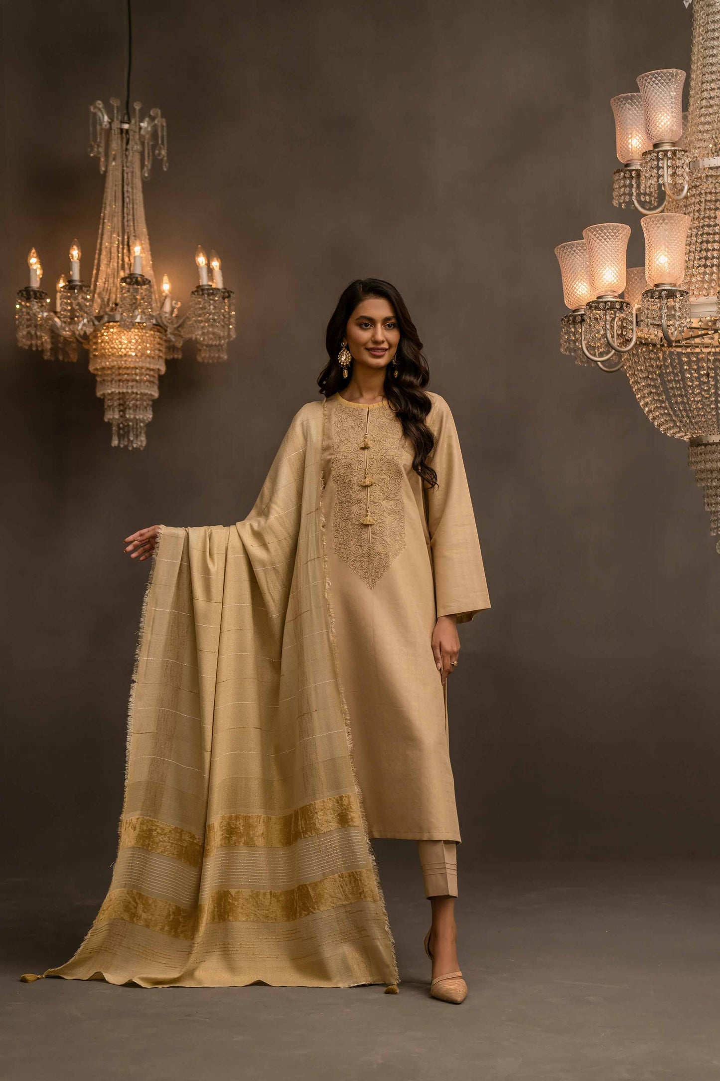 Nishat Linen - 3 Piece - Embellished Jacquard Suit - 42303115