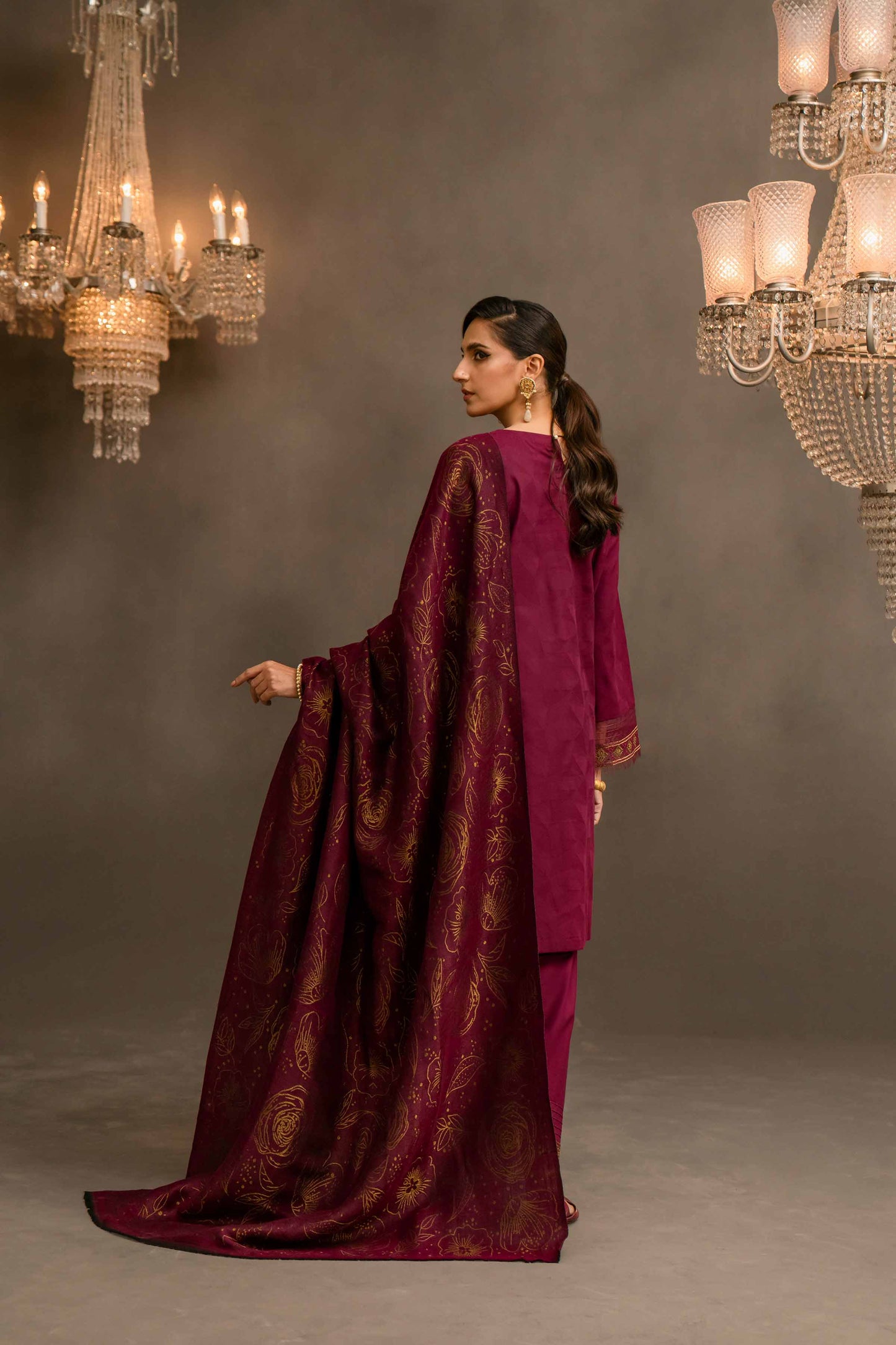 Nishat Linen - 3 Piece - Jacquard Embroidered Suit - 42303409