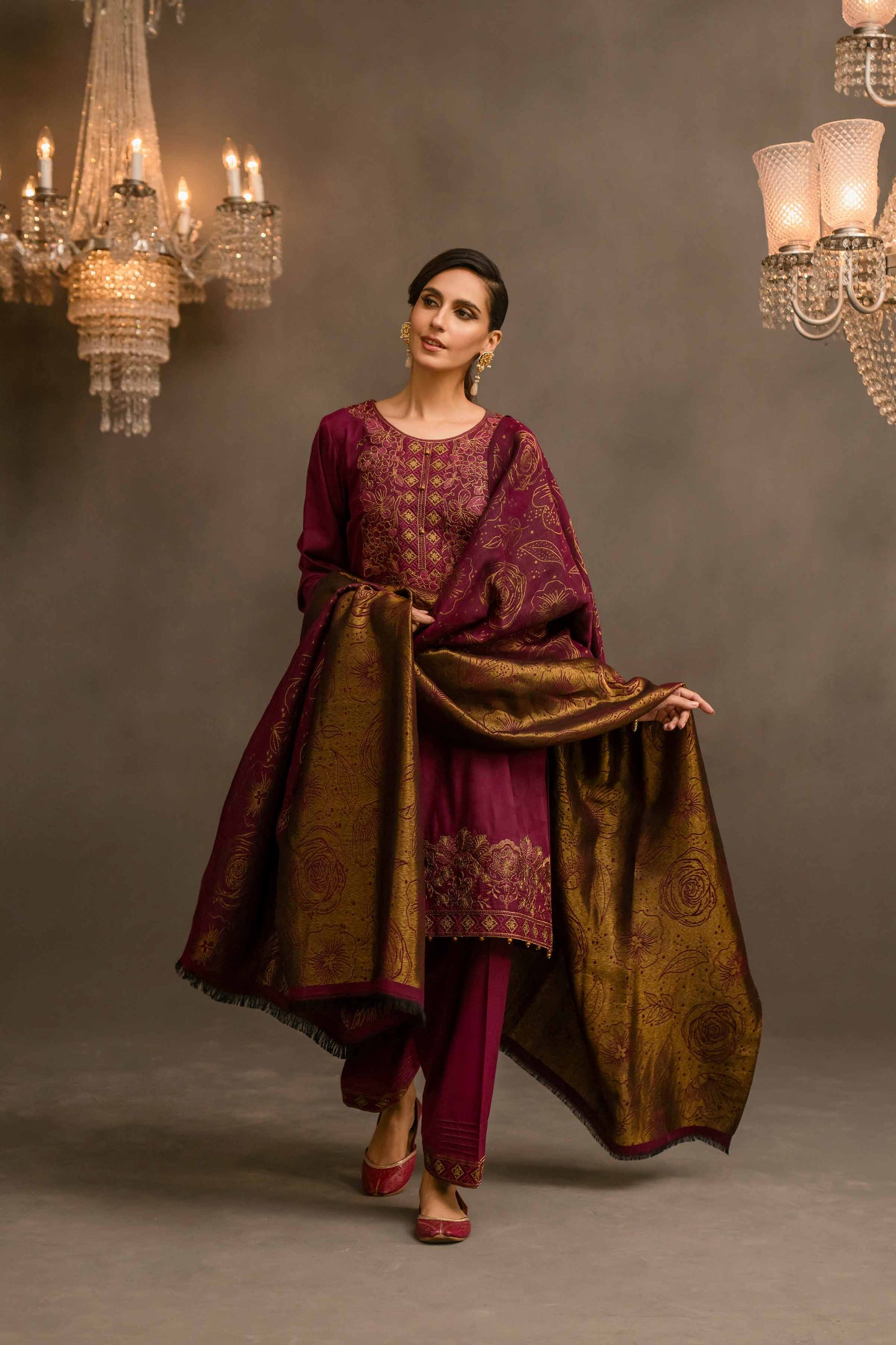 Nishat Linen - 3 Piece - Jacquard Embroidered Suit - 42303409