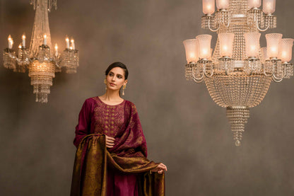 Nishat Linen - 3 Piece - Jacquard Embroidered Suit - 42303409