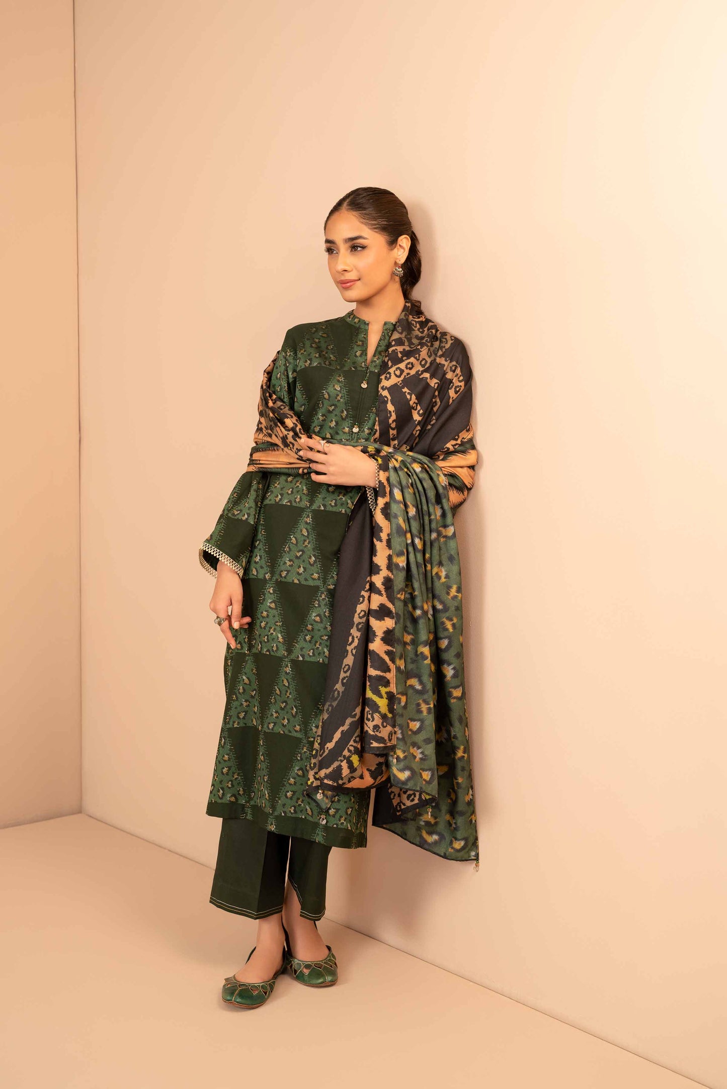 Nishat Linen - 3 Piece - Digital Printed Jacquard Suit - 42303468