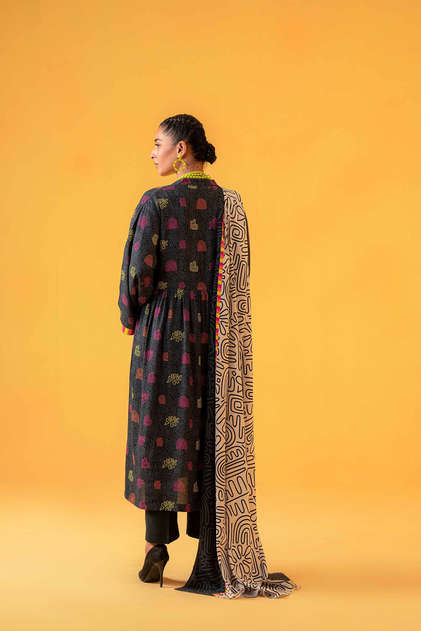 Nishat Linen - 3 Piece - Printed Loose Fabric - 42304001