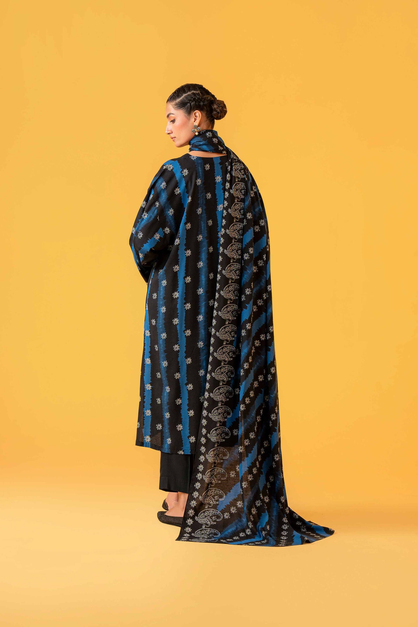 Nishat Linen - 3 Piece - Printed Loose Fabric - 42304007
