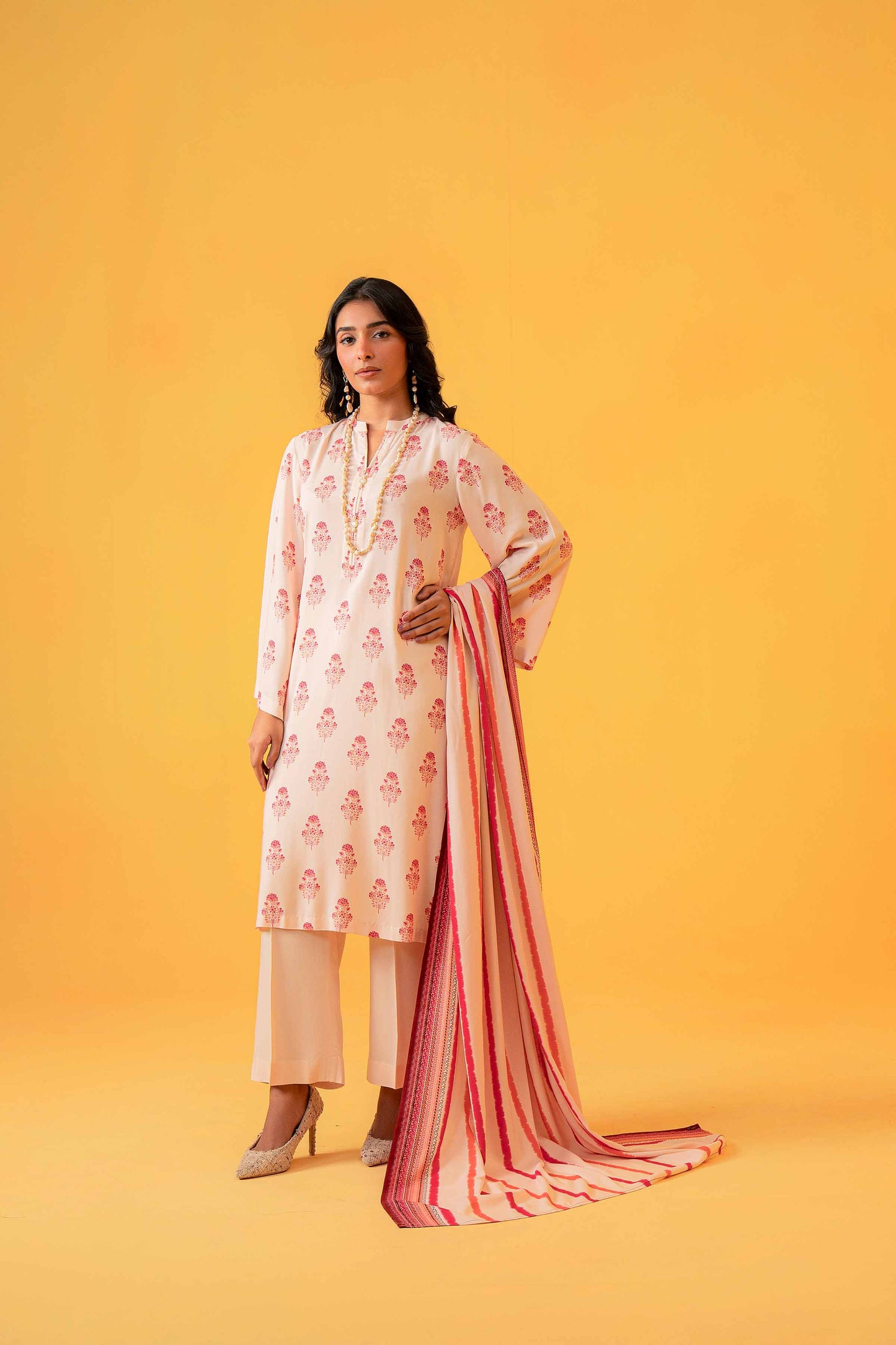 Nishat Linen - 3 Piece - Printed Loose Fabric - 42304010
