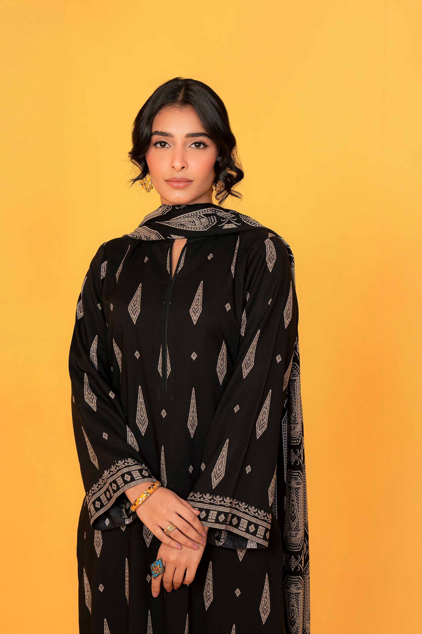 Nishat Linen - 3 Piece - Printed Loose Fabric - 42304025