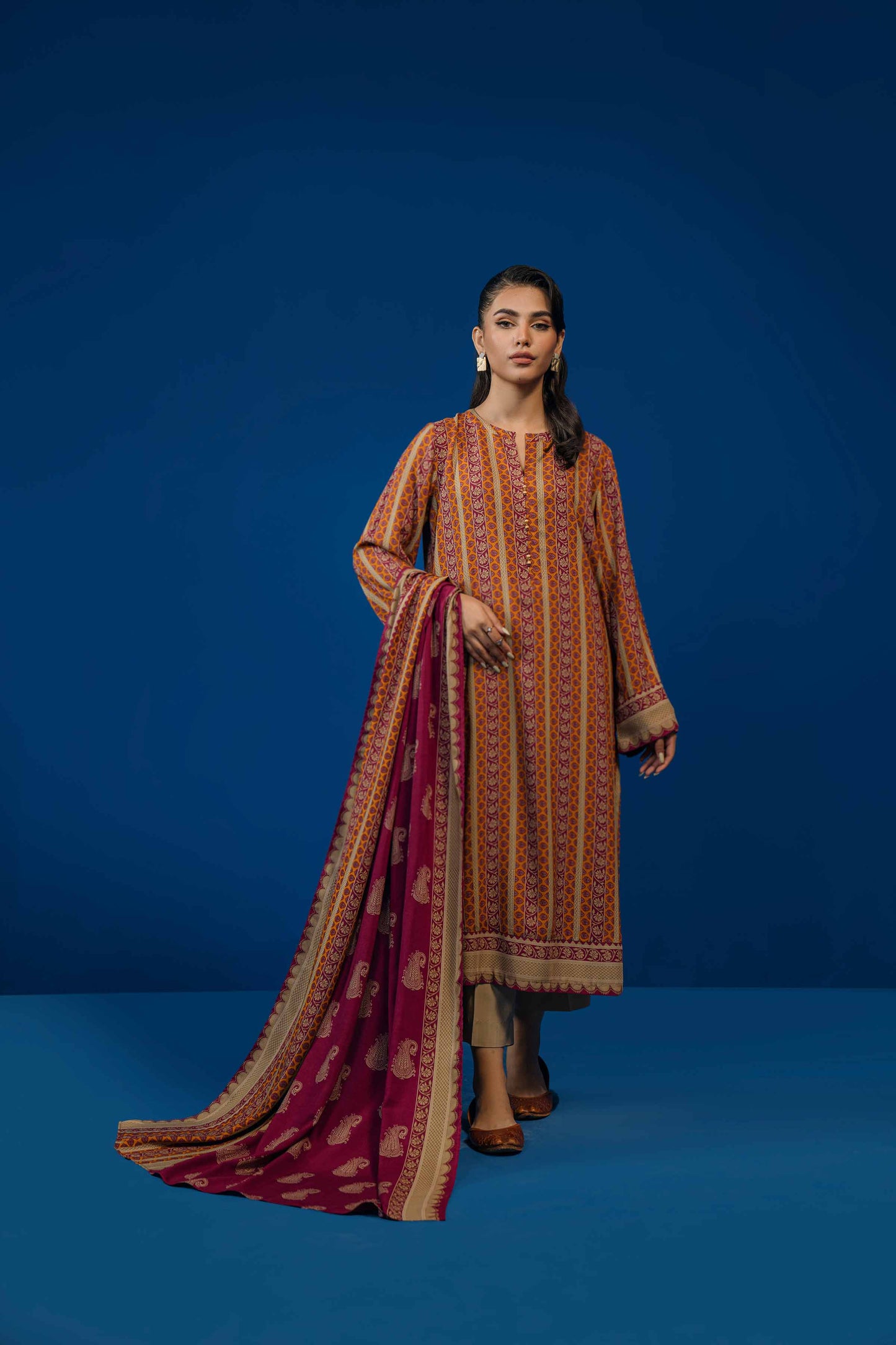 Nishat Linen - 3 Piece - Printed Loose Fabric - 42304031