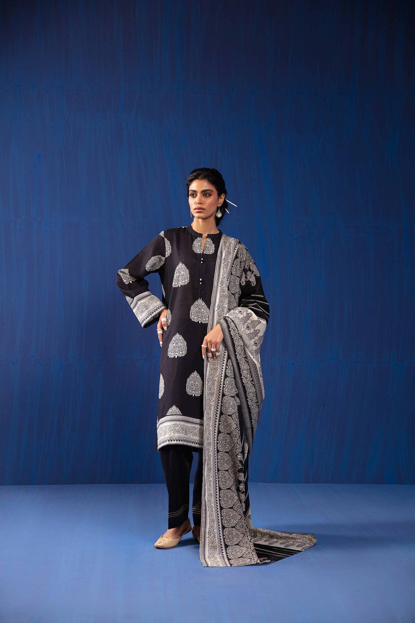 Nishat Linen - 3 Piece - Printed Loose Fabric - 42304035