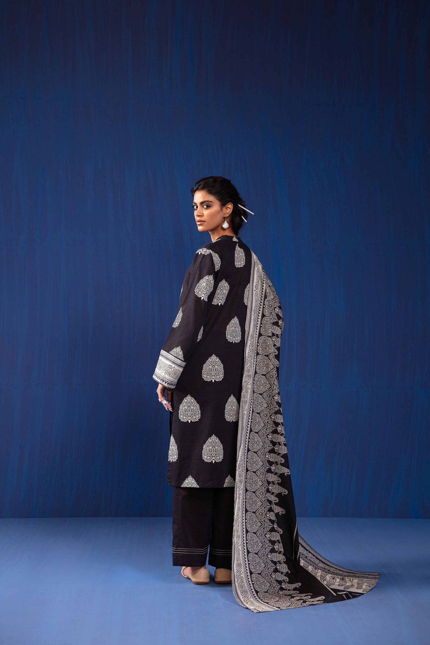 Nishat Linen - 3 Piece - Printed Loose Fabric - 42304035