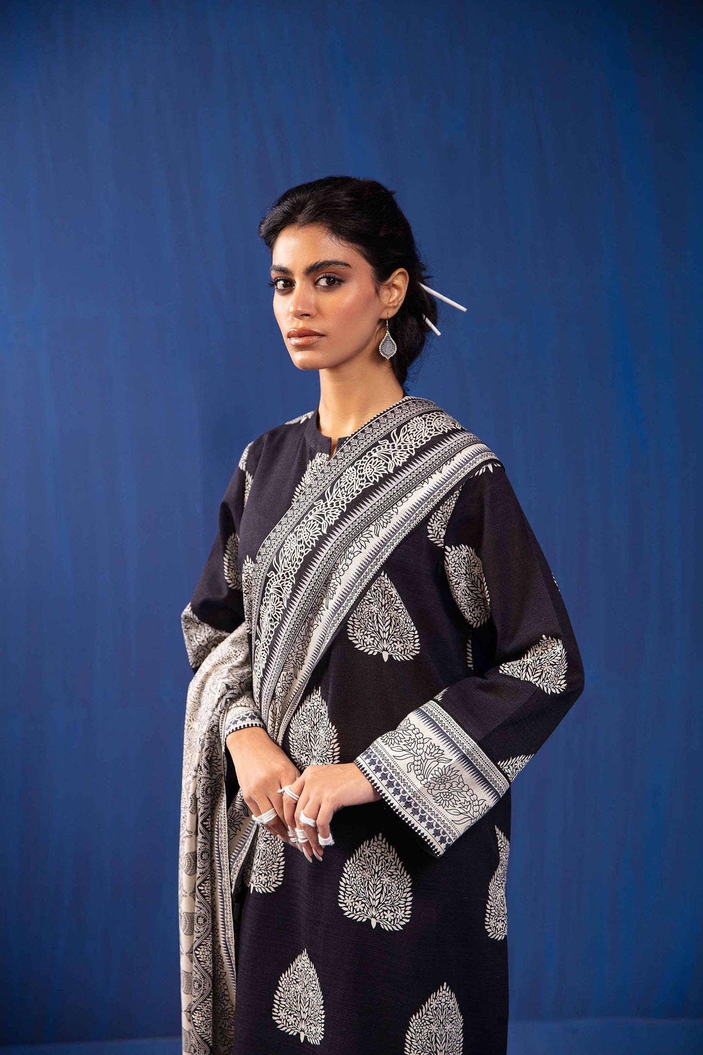 Nishat Linen - 3 Piece - Printed Loose Fabric - 42304035