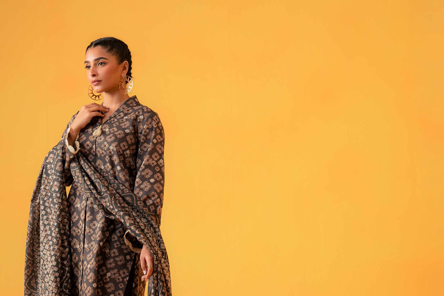 Nishat Linen - 3 Piece - Printed Loose Fabric - 42304037