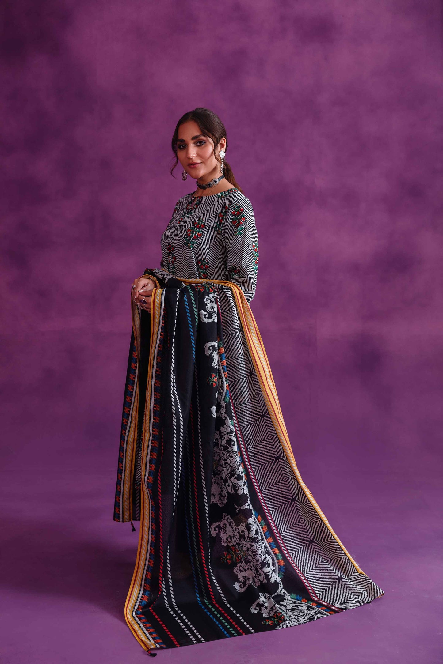 Nishat Linen - 3 Piece - Printed Loose Fabric - 42304045