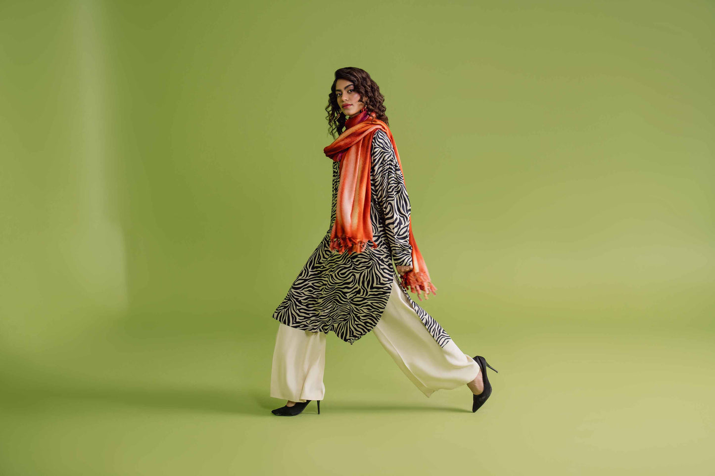 Nishat Linen - 3 Piece - Printed Loose Fabric - 42304071