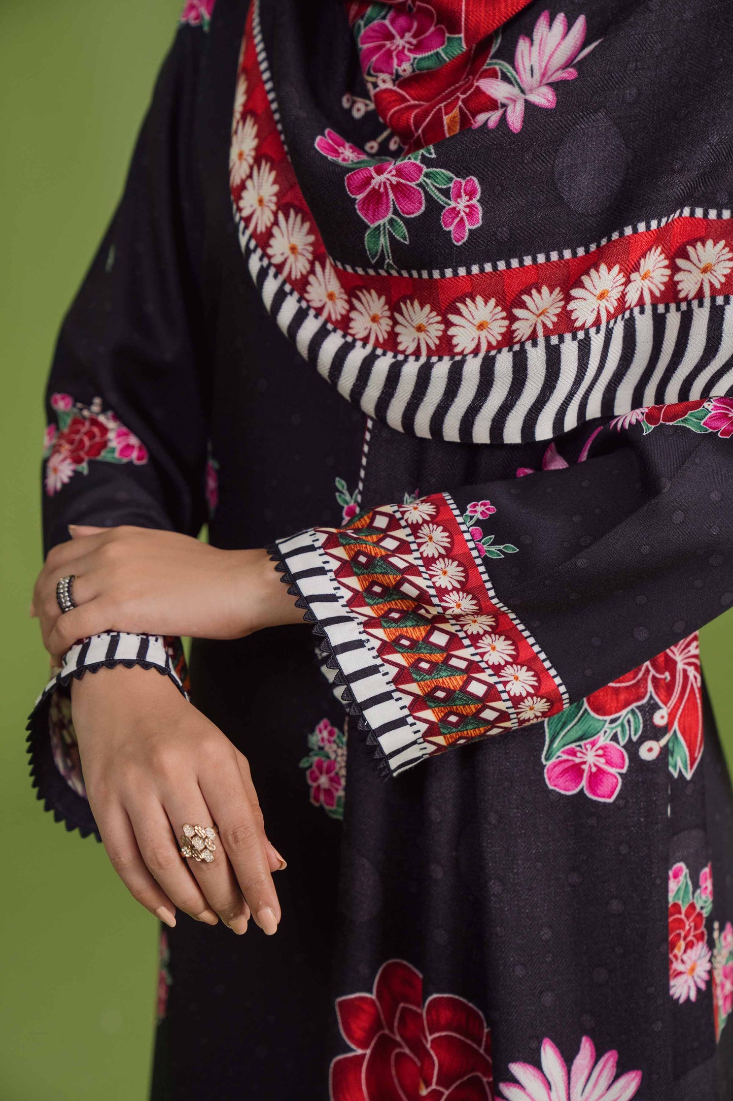 Nishat Linen - 3 Piece - Printed Loose Fabric - 42304075