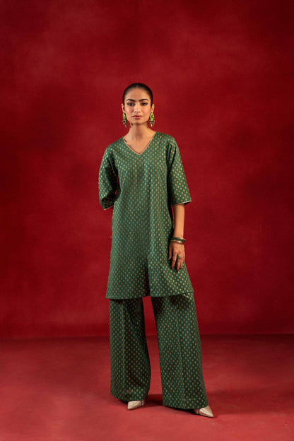 Nishat Linen - 1 Piece - Gold Printed Loose Fabric - 42304130