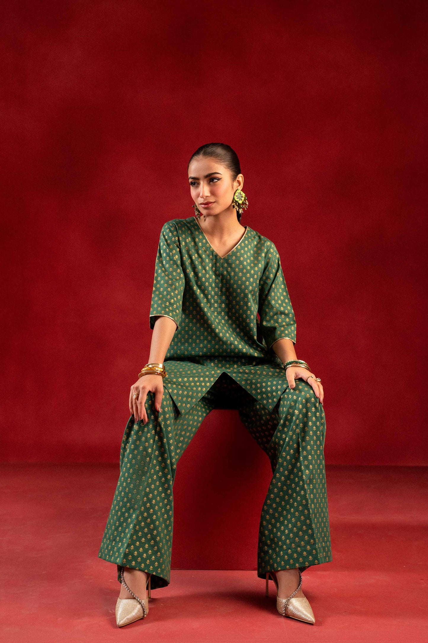 Nishat Linen - 1 Piece - Gold Printed Loose Fabric - 42304130