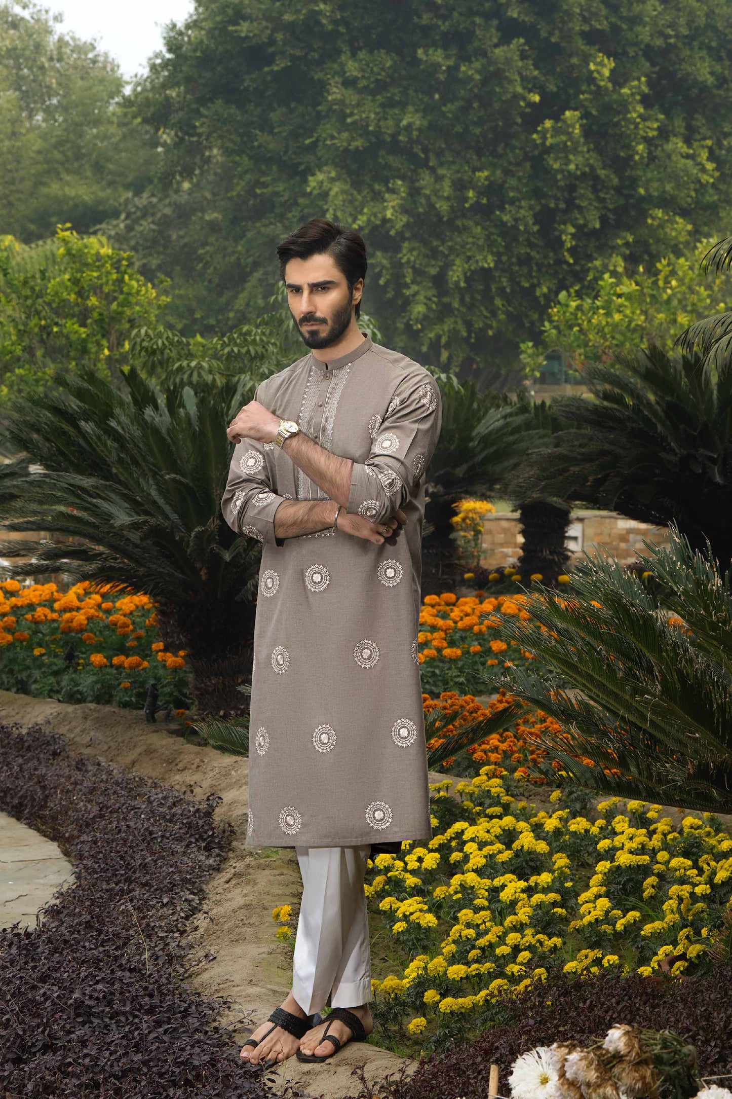 Nishat Linen - 2 Piece - Embroidered Naqsh Suit With Gift Box - 42307022