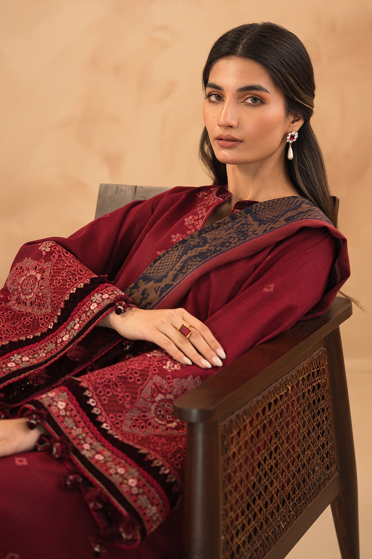 Baroque - EMBROIDERED SLUB KHADDAR UF-476