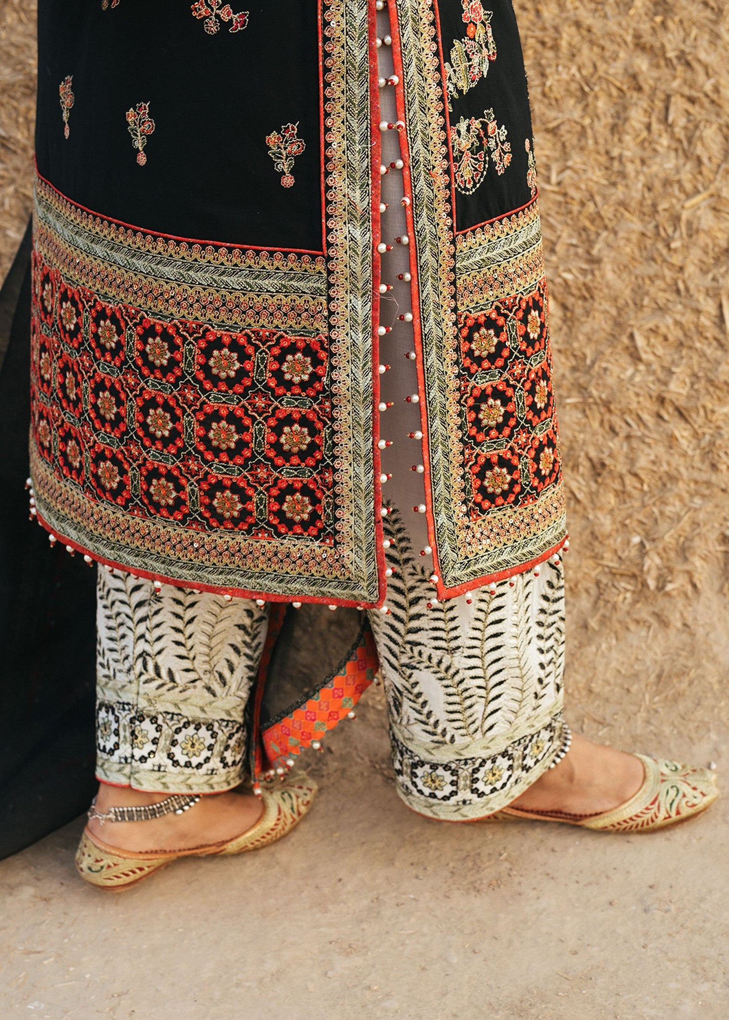 Hussain Rehar - Koyel (Black)
