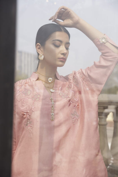 Aneeka Ruknuddin - Ode' Blush