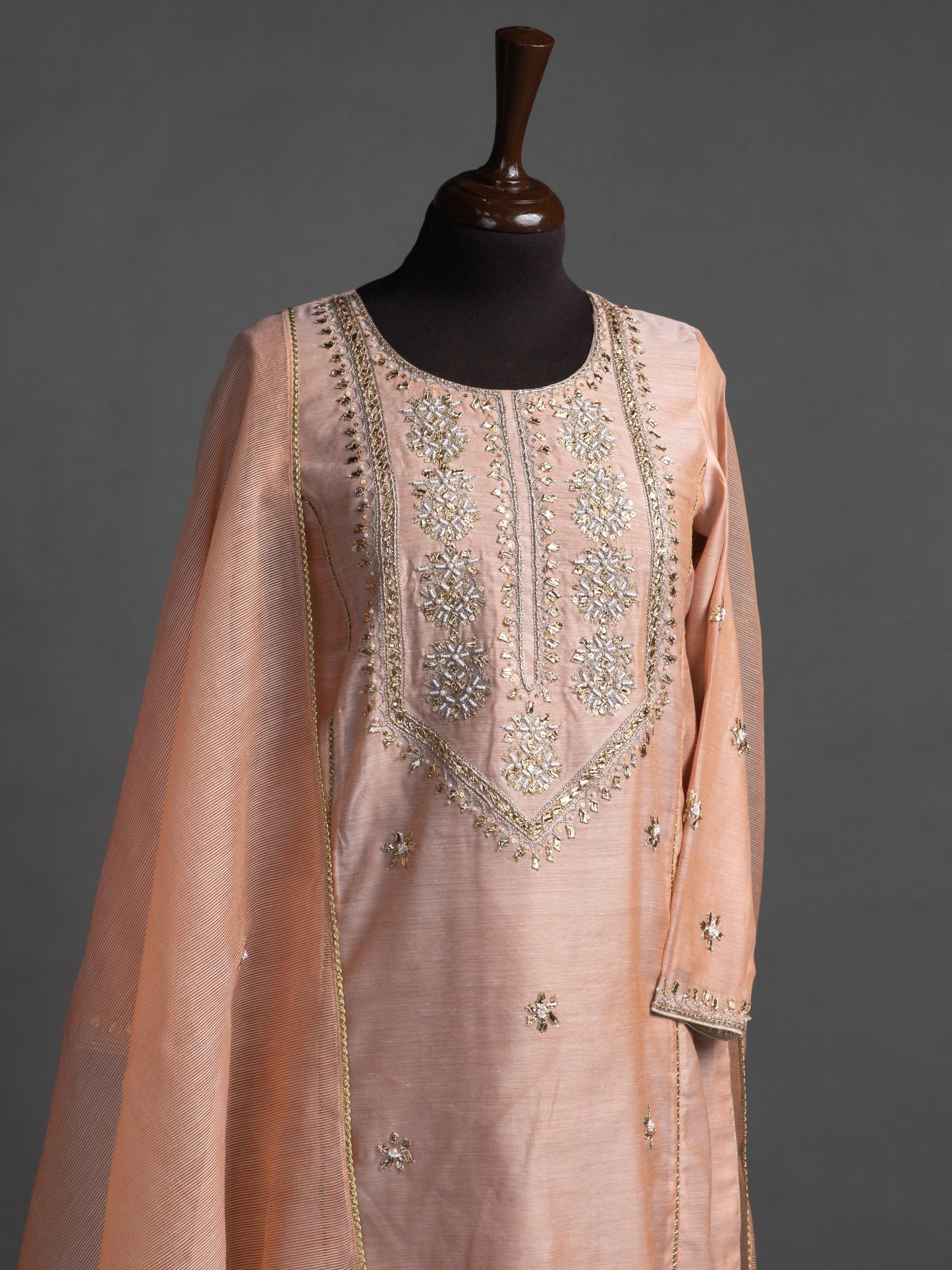Eraj Hussain - Gotta Patti Peach - Stitched