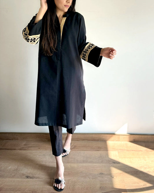 Ayesha Naveed - Black hand embroidered set