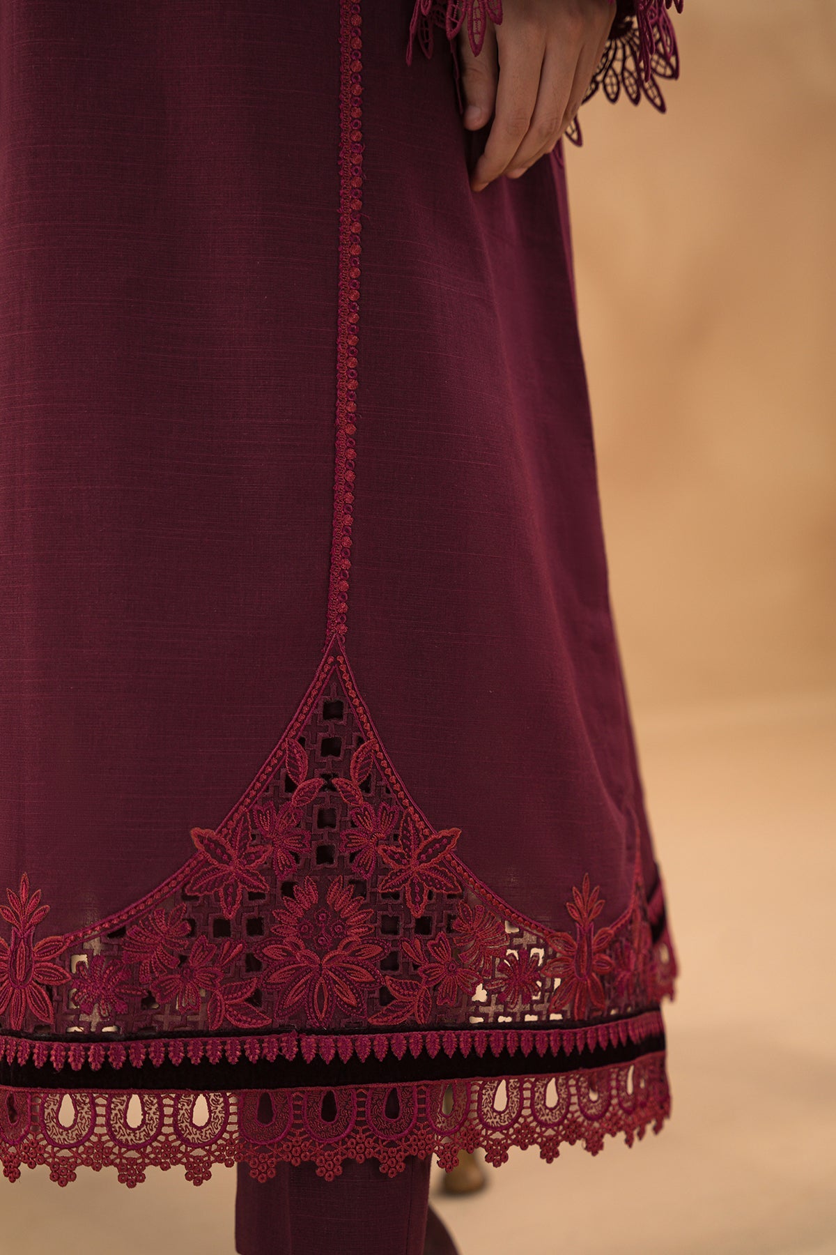 Baroque - EMBROIDERED SLUB KHADDAR UF-477