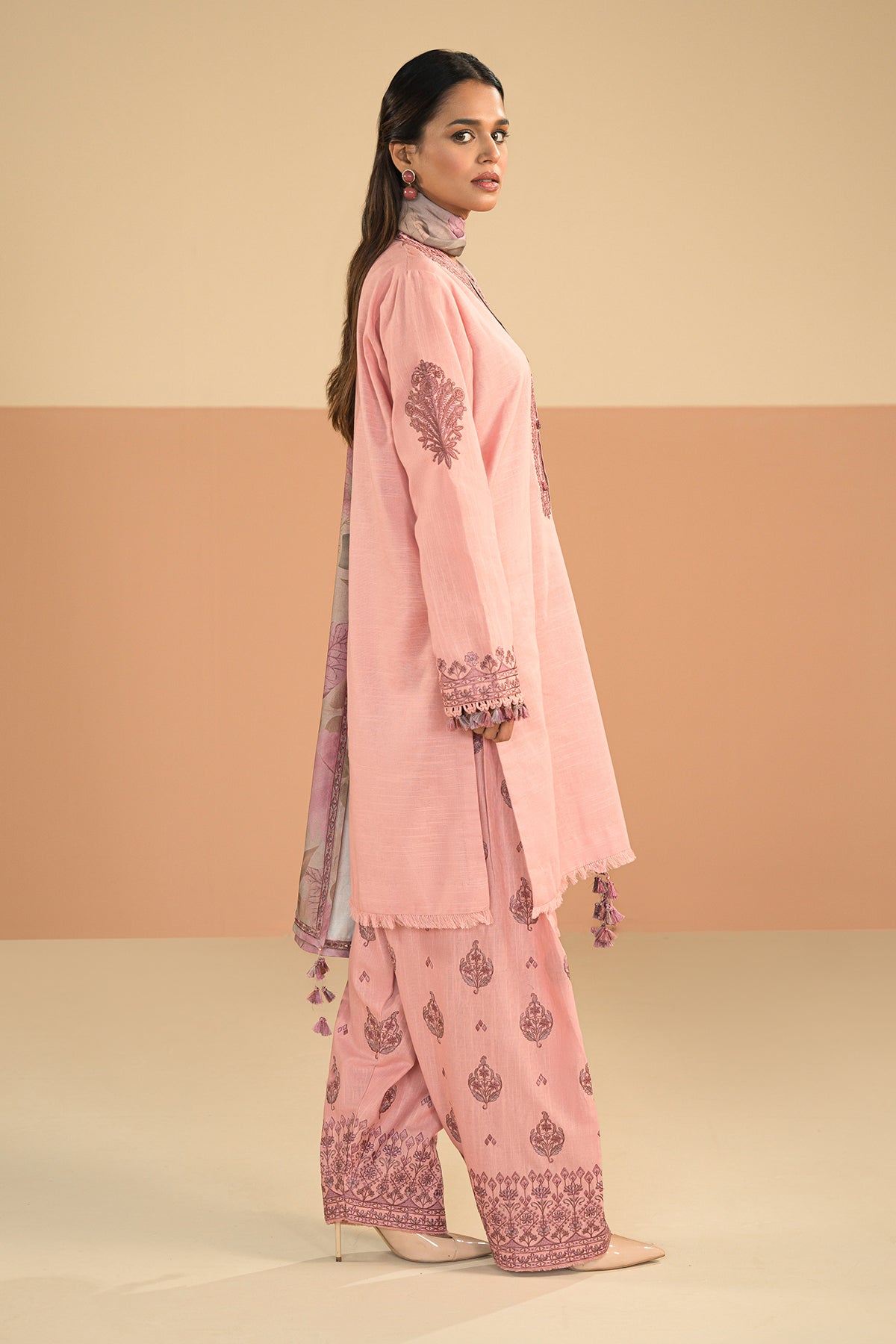 Baroque - EMBROIDERED SLUB KHADDAR UF-478