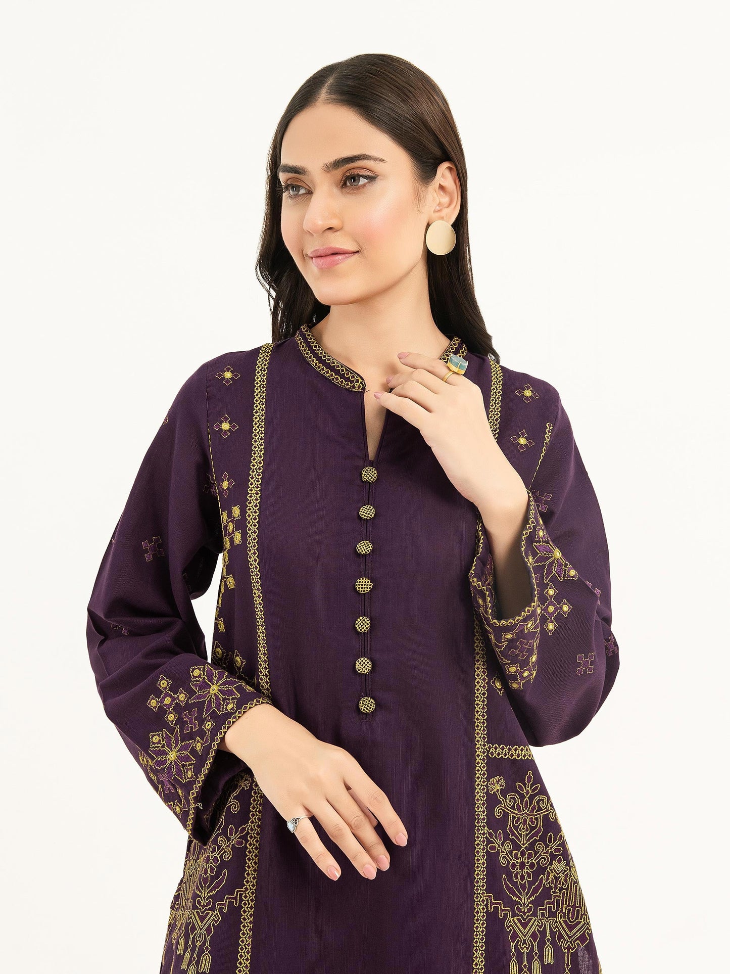 2 Piece Khaddar Suit-Embroidered (Pret)