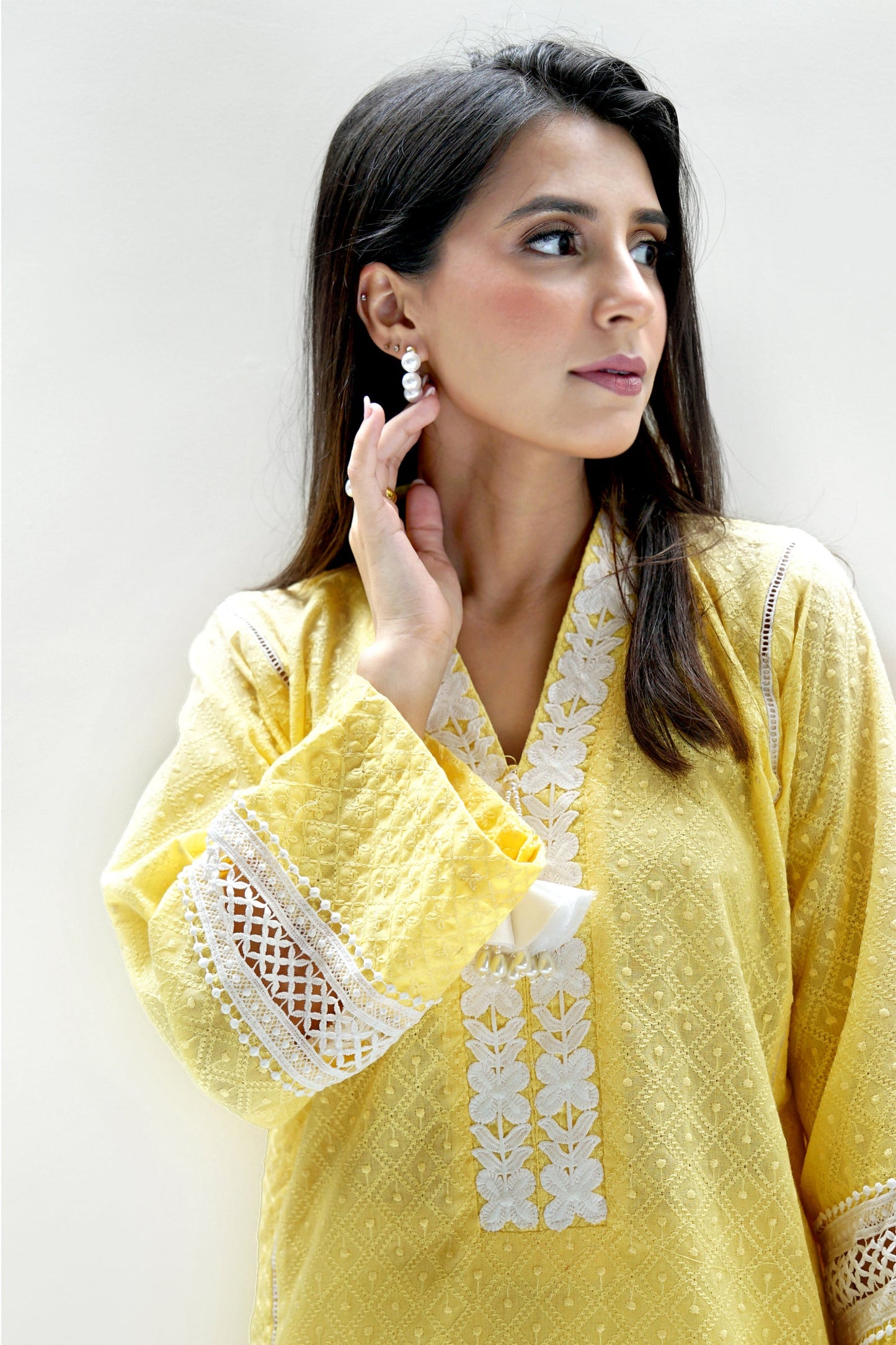 Ayesha Naveed - Dandelion