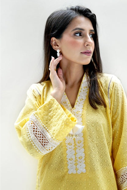 Ayesha Naveed - Dandelion