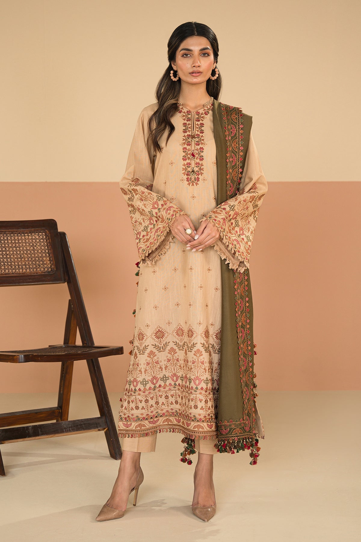 Baroque - EMBROIDERED SLUB KHADDAR UF-479