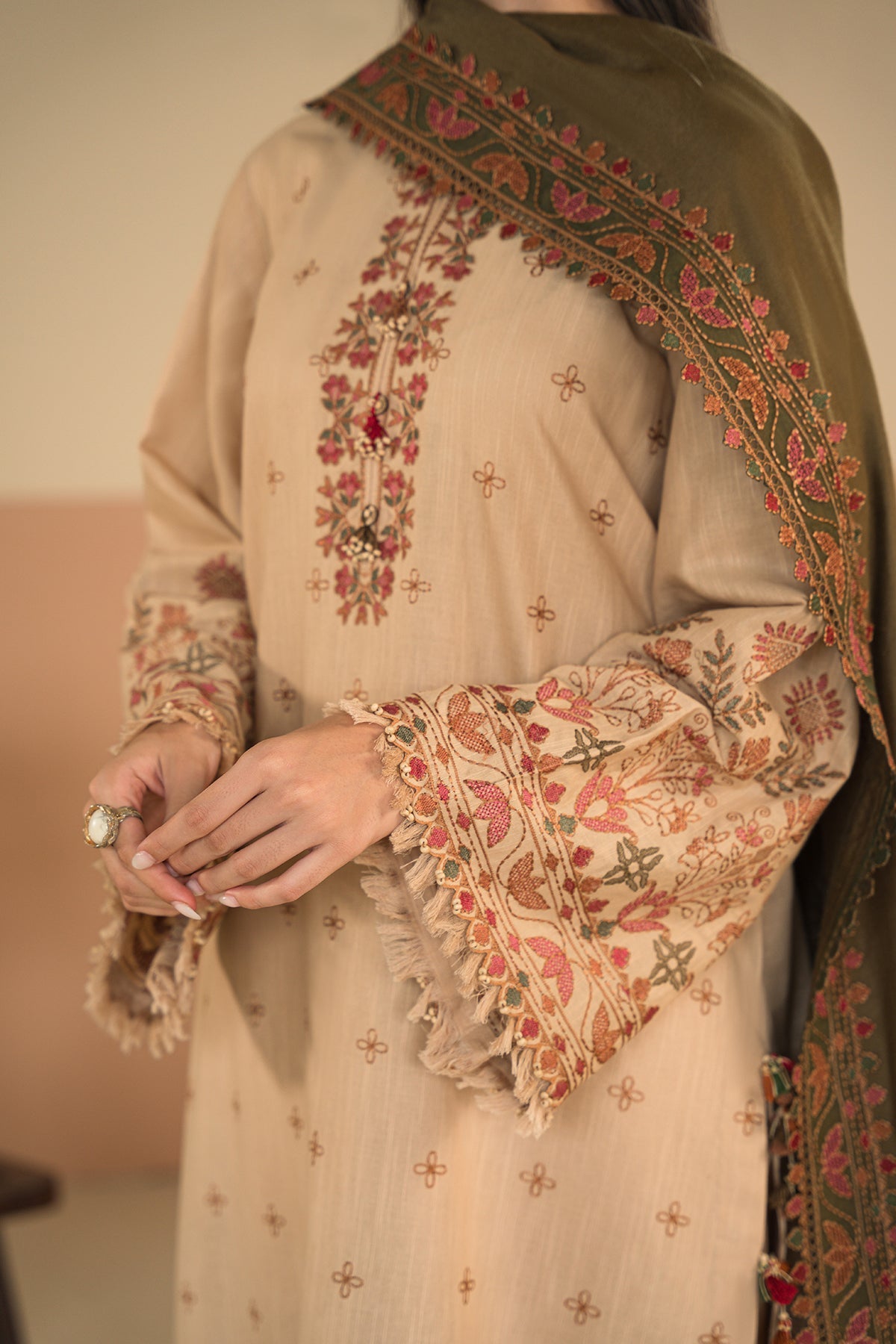 Baroque - EMBROIDERED SLUB KHADDAR UF-479