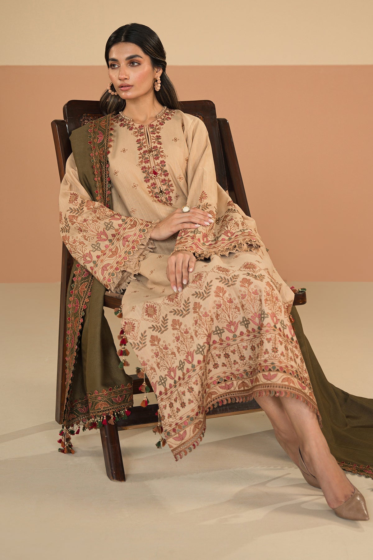 Baroque - EMBROIDERED SLUB KHADDAR UF-479