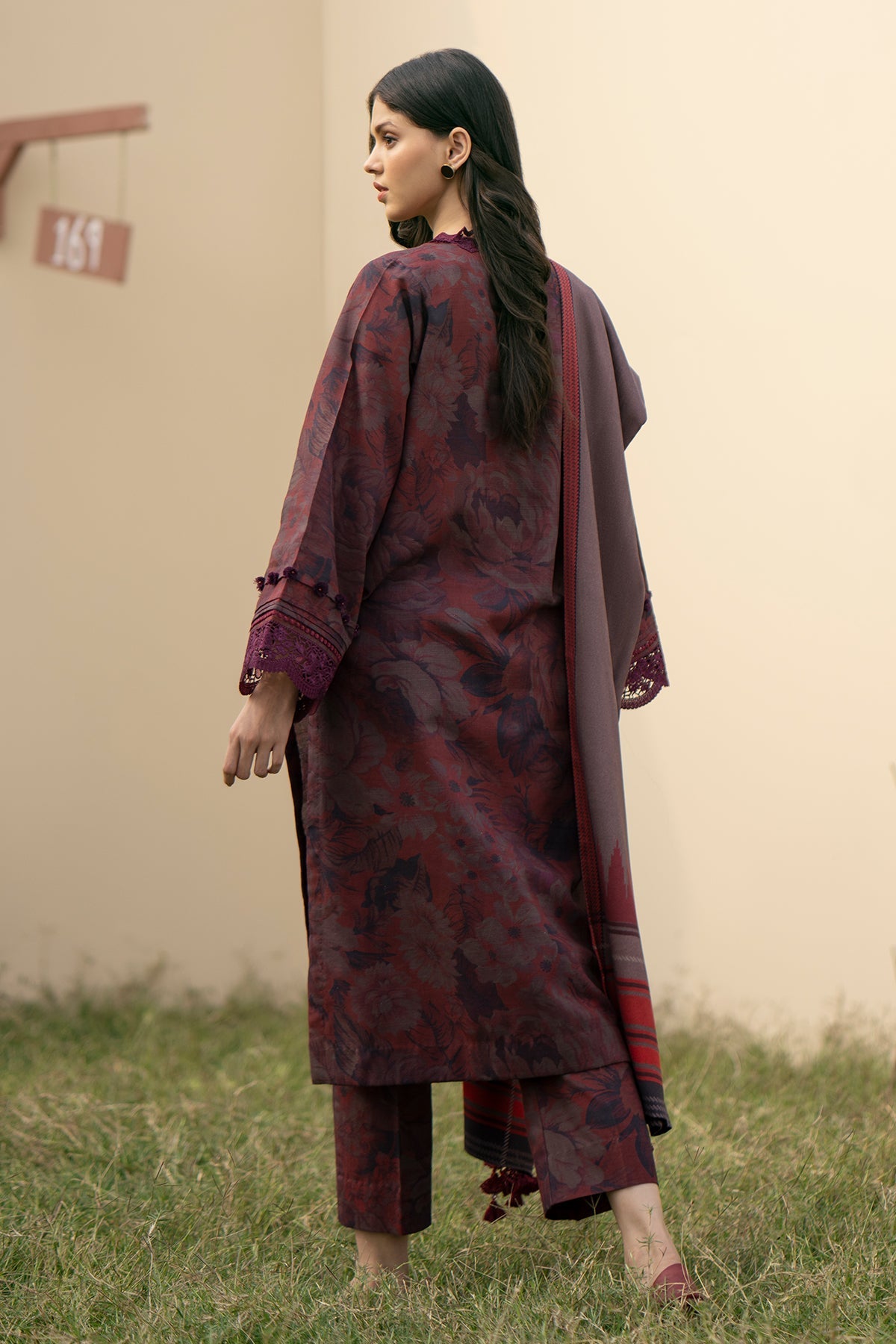 Baroque - DIGITAL PRINTED SLUB KHADDAR UF-490