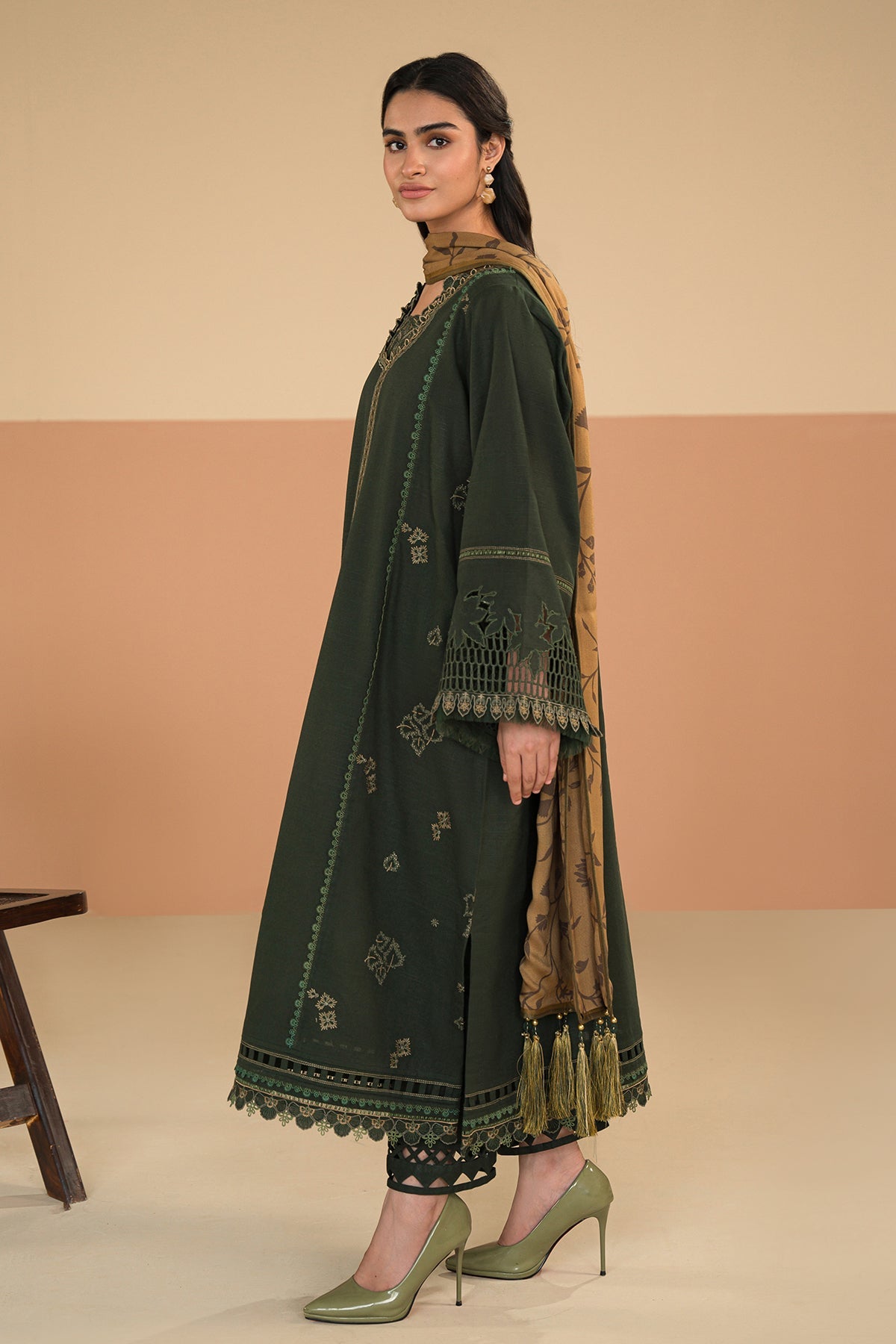 Baroque - EMBROIDERED SLUB KHADDAR UF-480