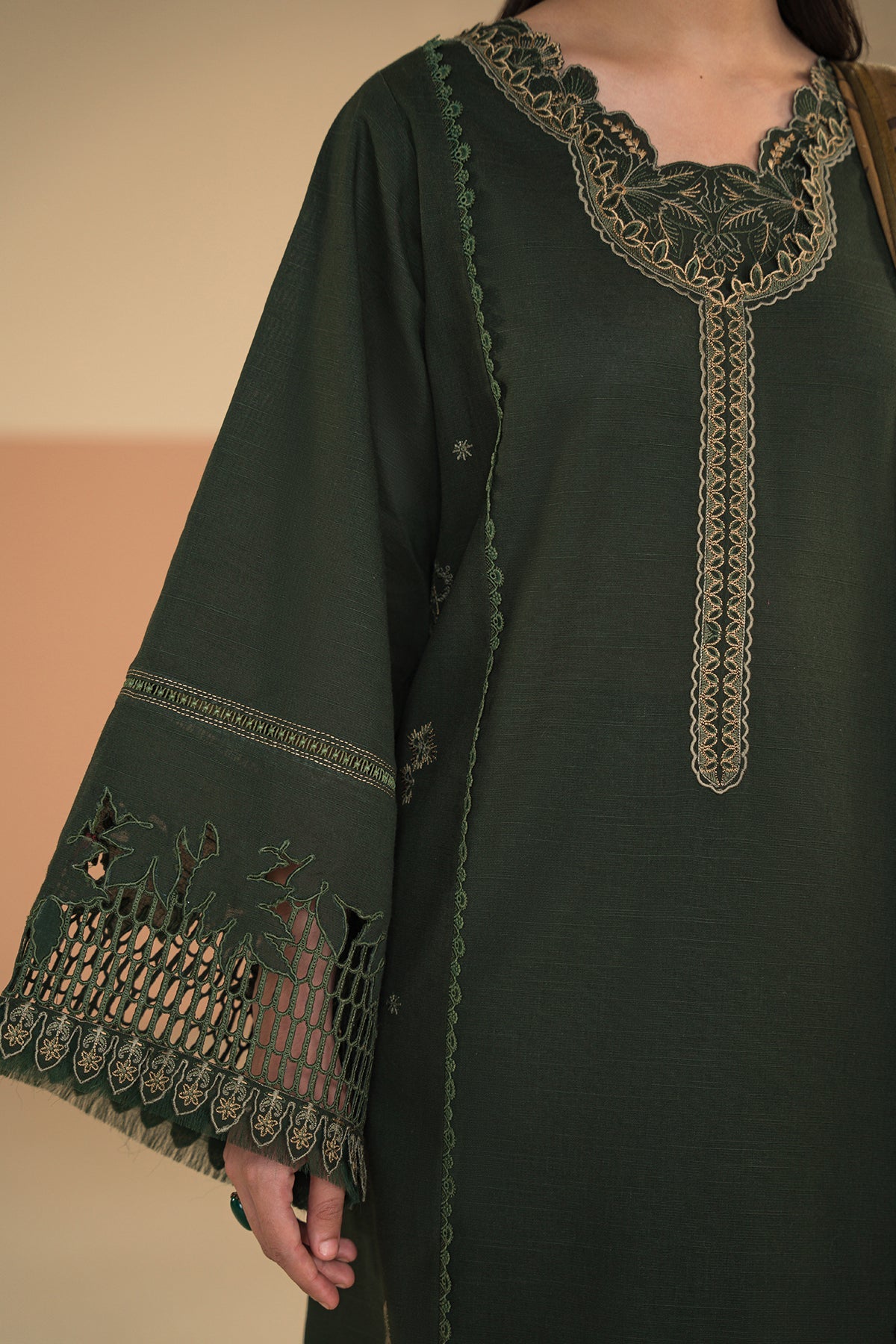 Baroque - EMBROIDERED SLUB KHADDAR UF-480