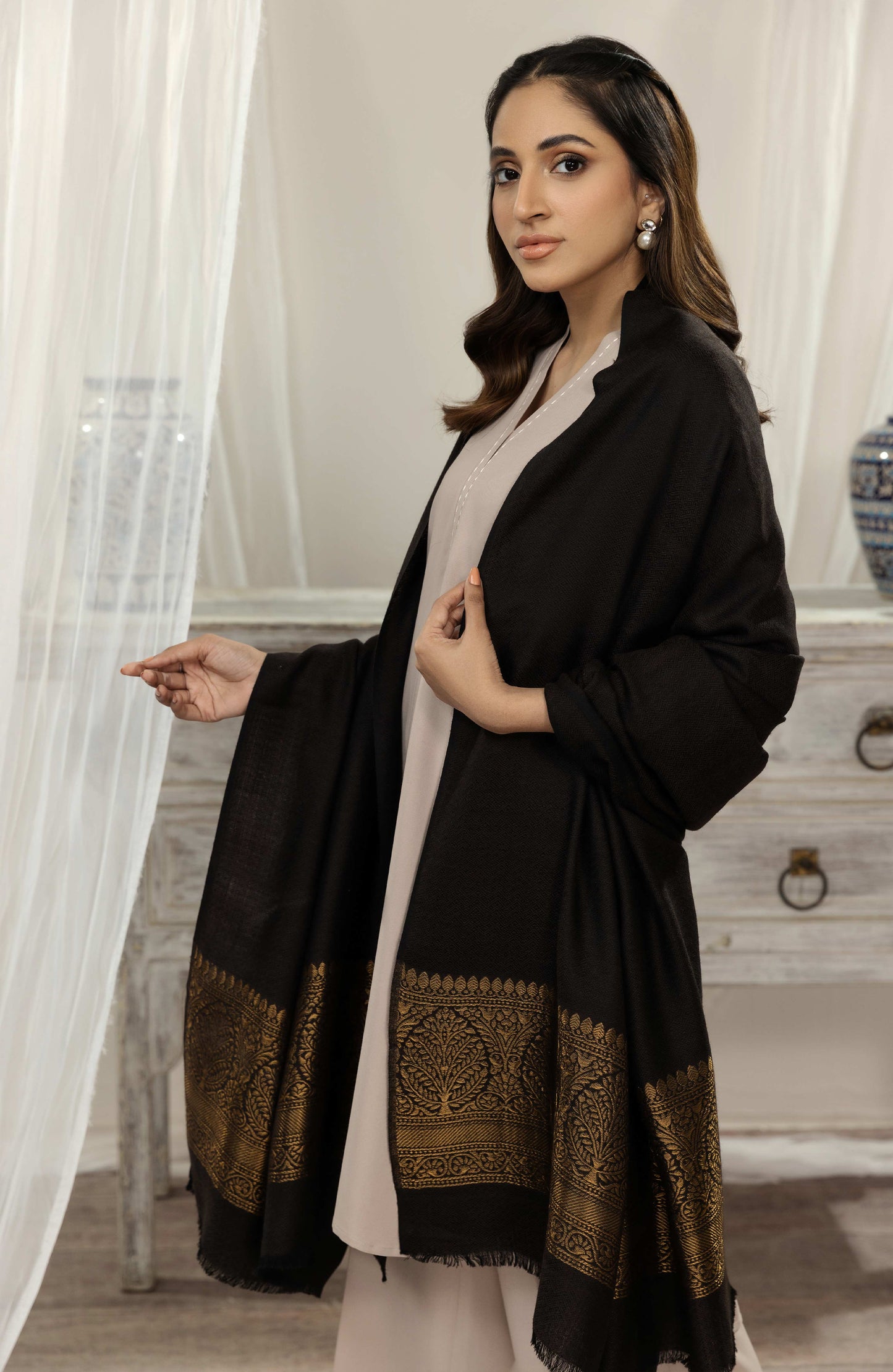 Seran - Brown Gold - Shawl