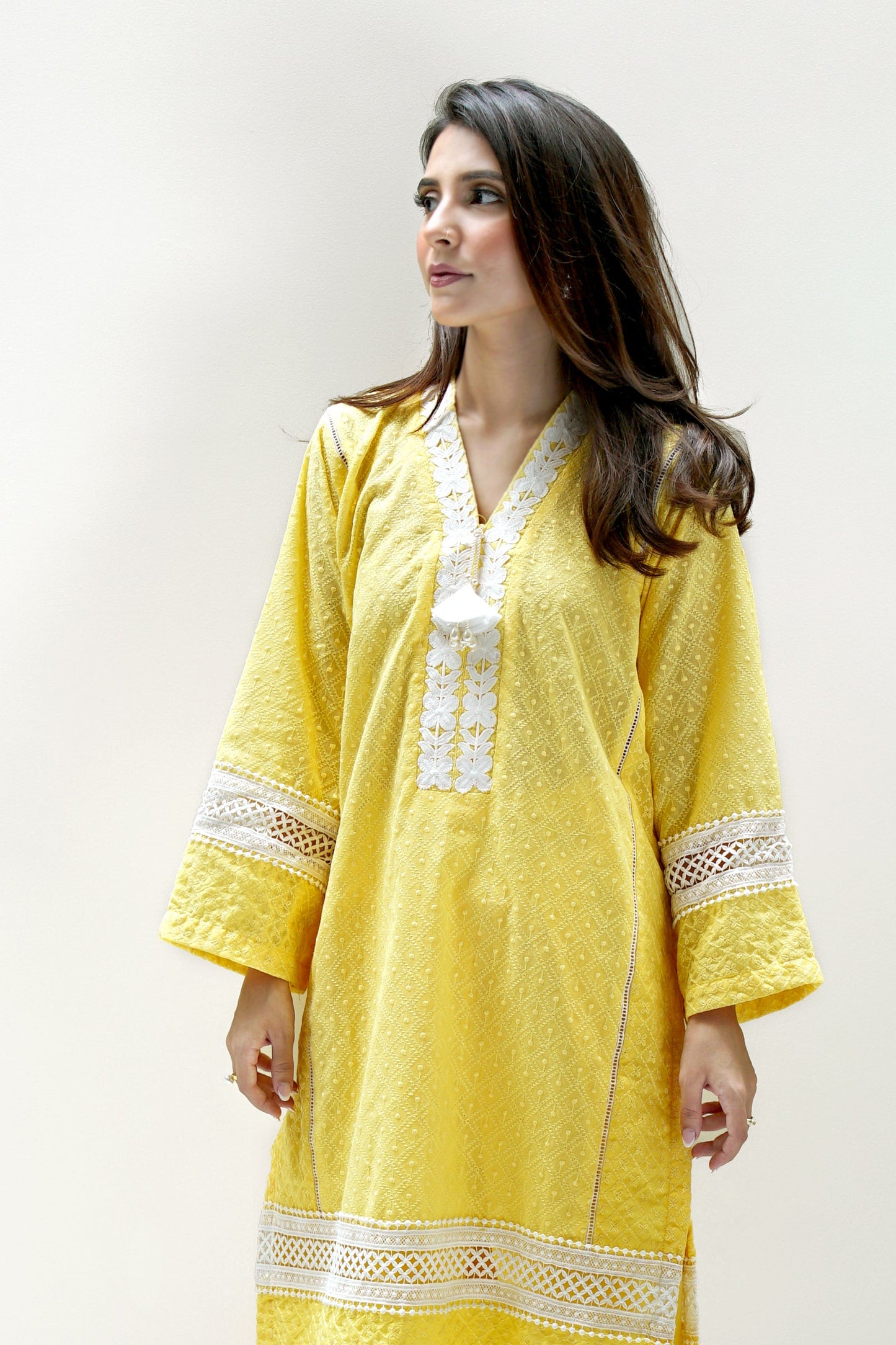 Ayesha Naveed - Dandelion