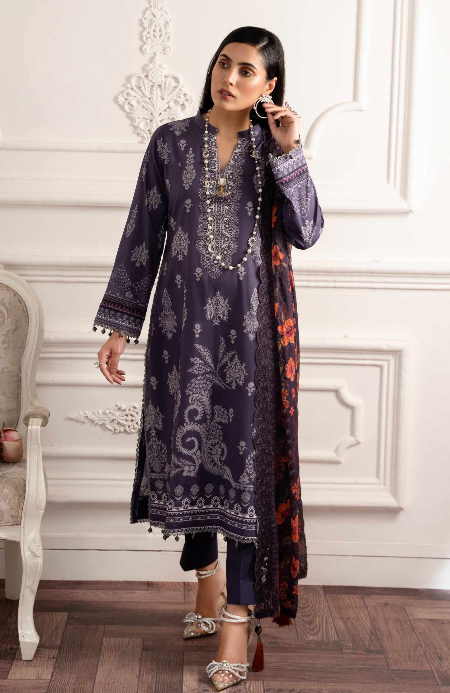 Alzohaib - 3-PIECE UNSTITCHED BAMBER CHIKANKARI DUPATTA -SBCD-23-08