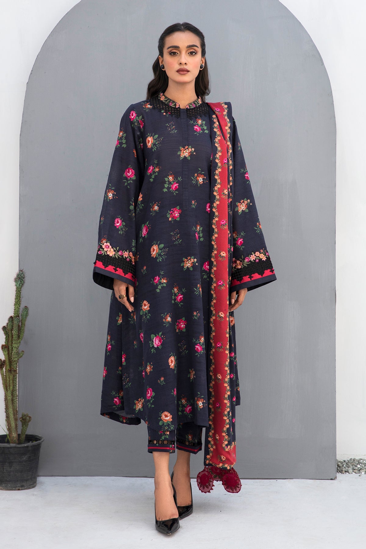 Baroque - DIGITAL PRINTED SLUB KHADDAR UF-456