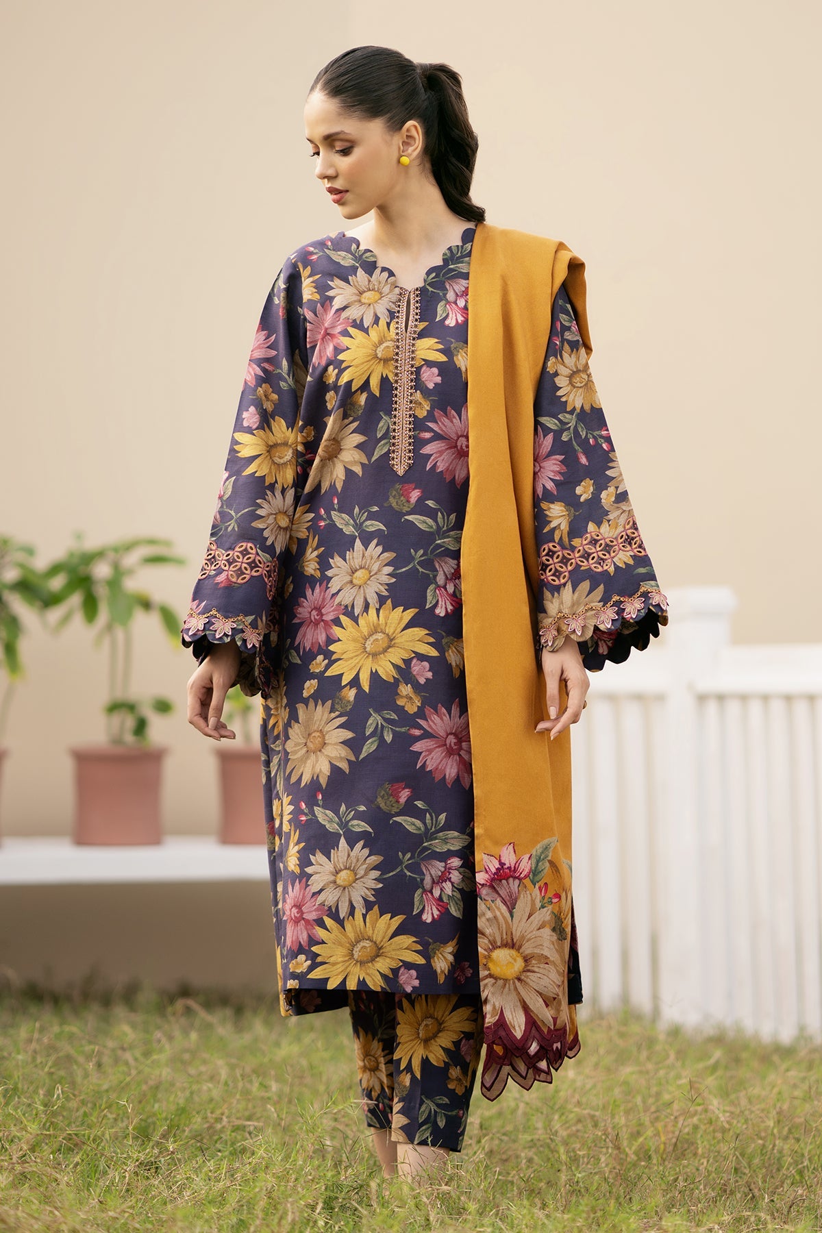 Baroque - DIGITAL PRINTED SLUB KHADDAR UF-494