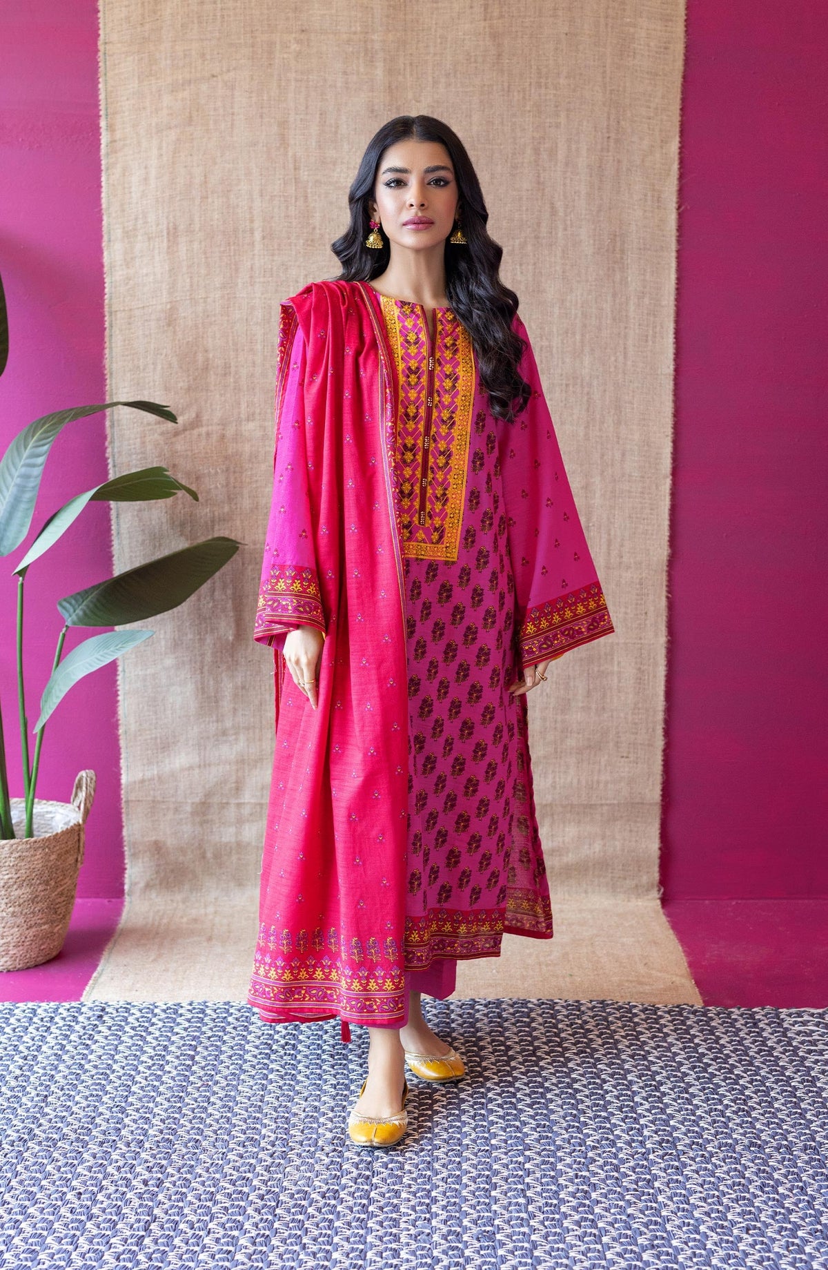 Orient - Unstitched 3 Piece Embroidered Khaddar Shirt , Khaddar Pant and Khaddar Dupatta