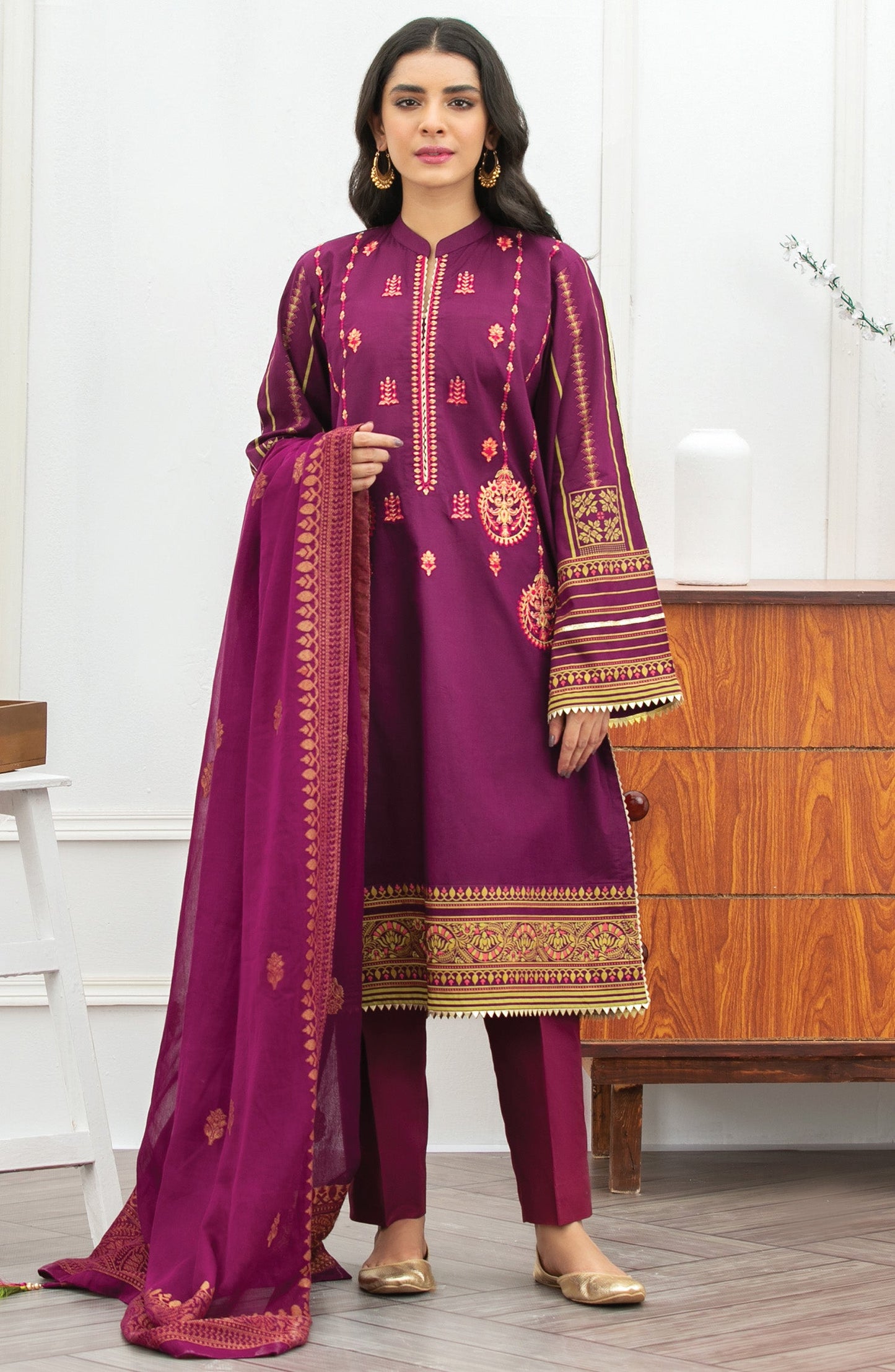 Orient - Unstitched 3 Piece Embroidered Lawn Suit