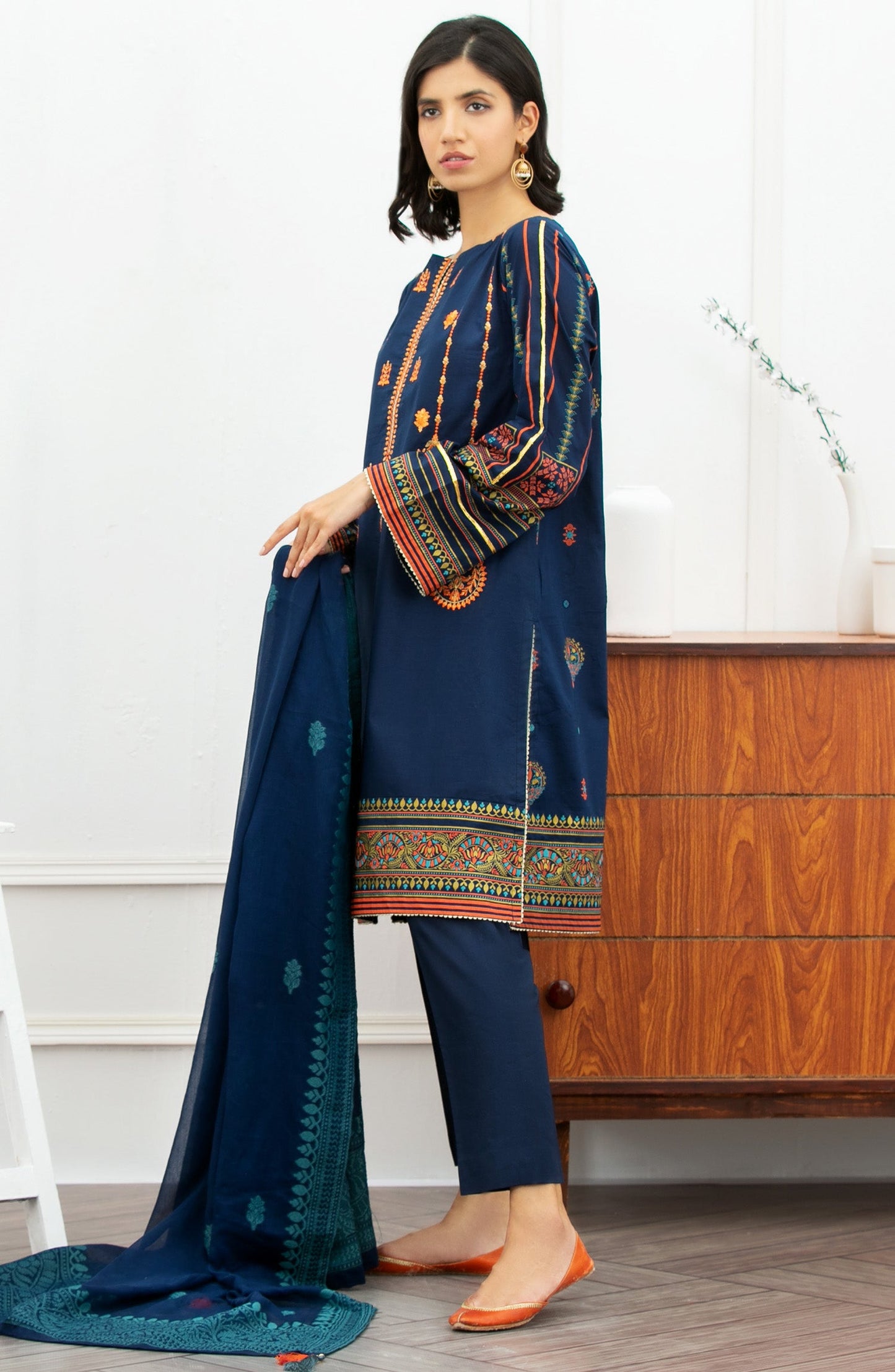 Orient - Unstitched 3 Piece Embroidered Lawn Suit