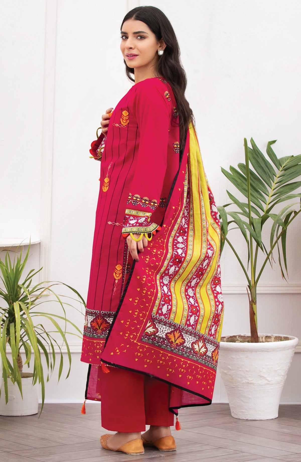 Orient - Unstitched 3 Piece Embroidered Lawn Suit