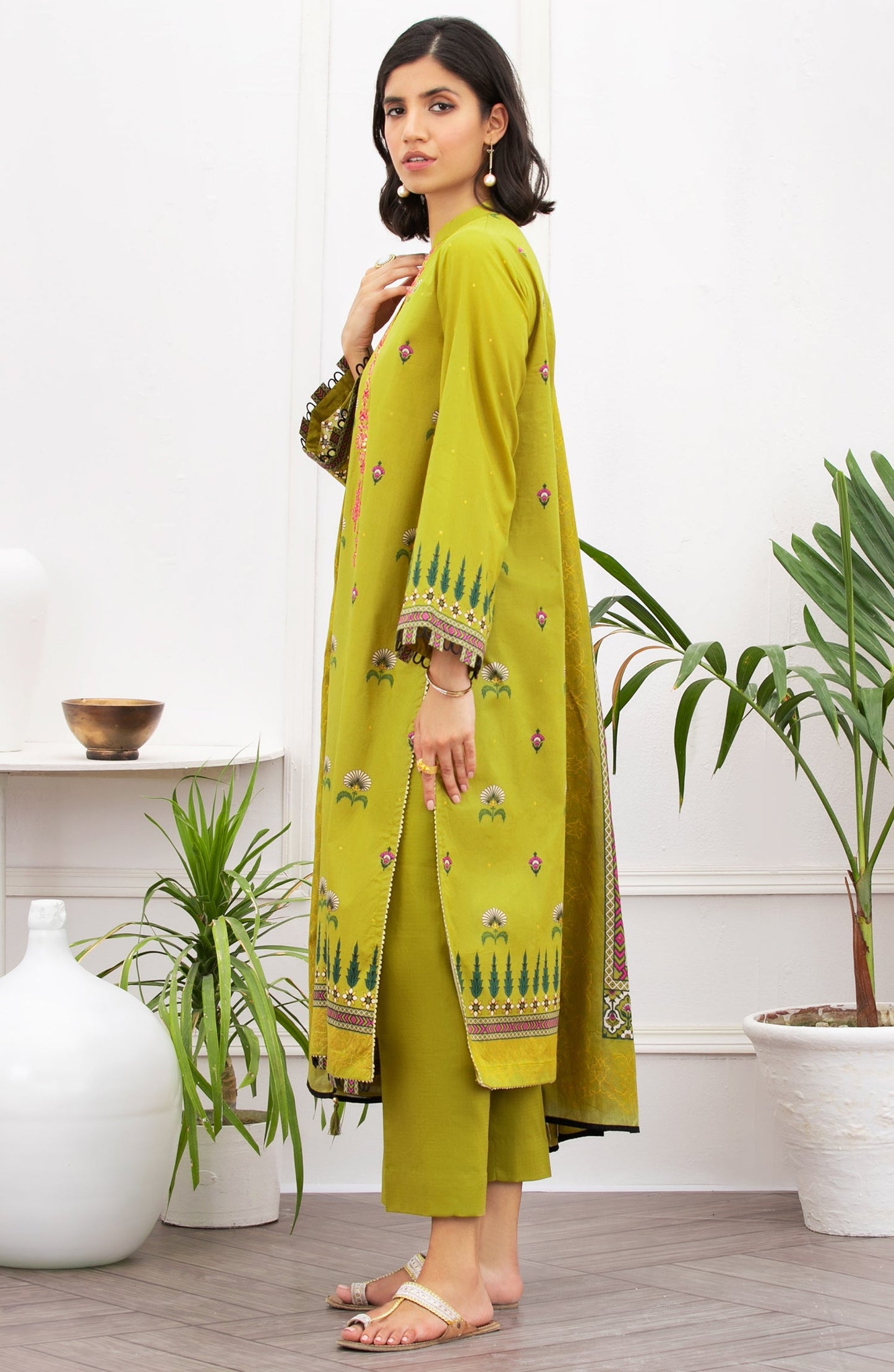 Orient - Unstitched 3 Piece Embroidered Lawn Suit